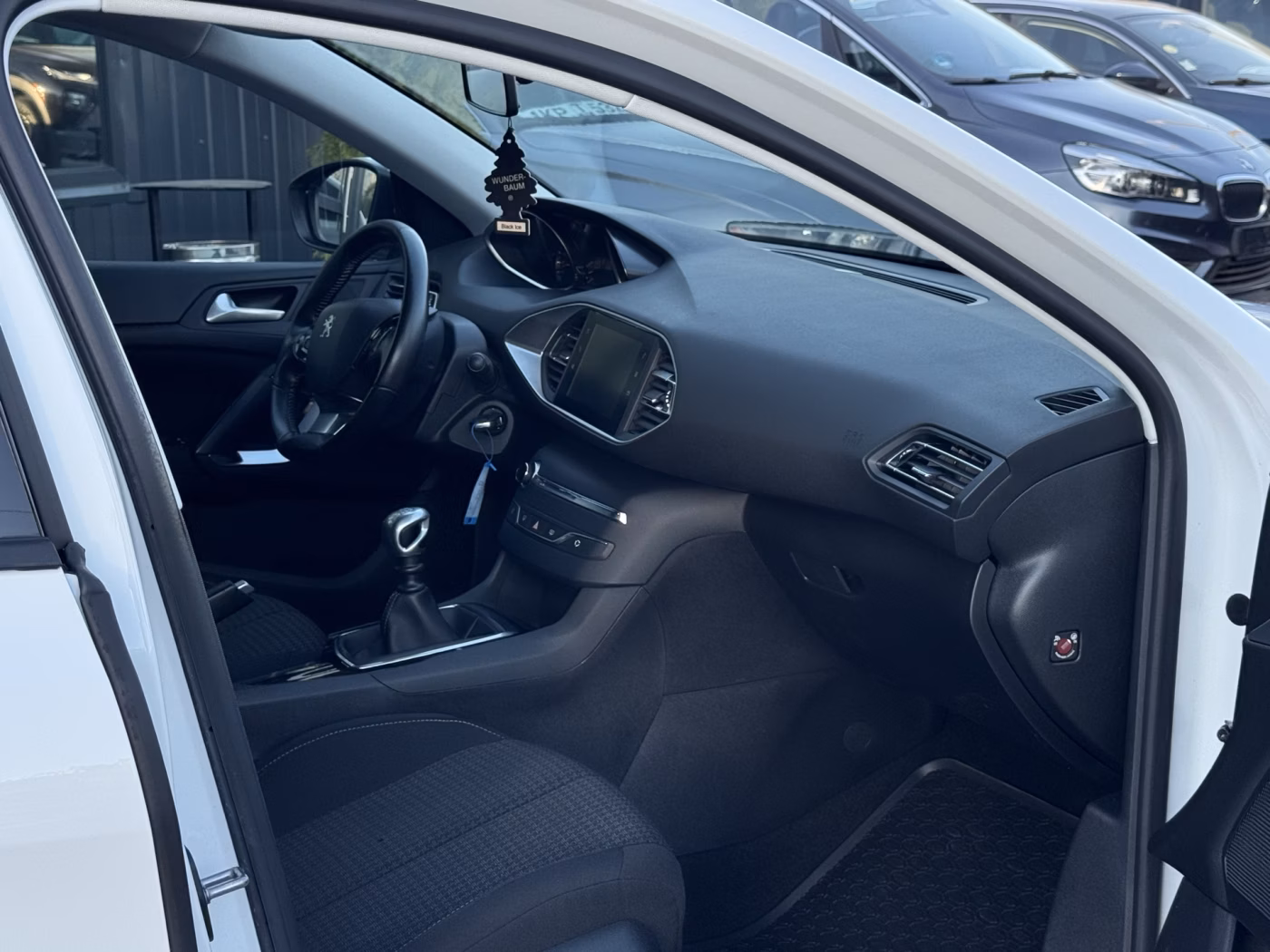 Peugeot 308 фото 18