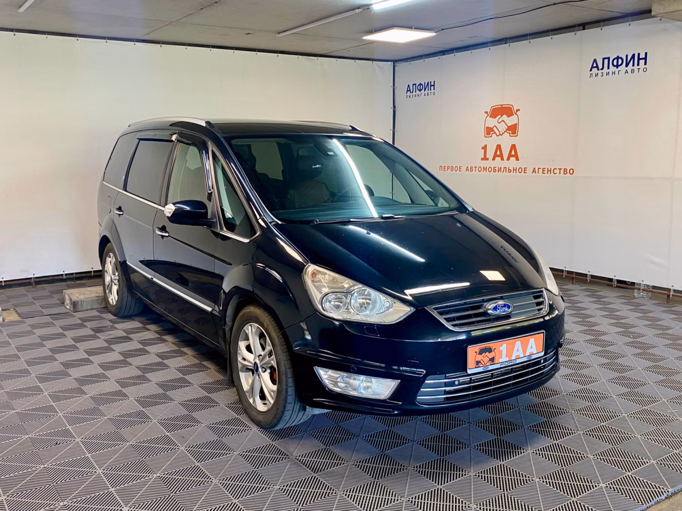 Ford Galaxy фото 2