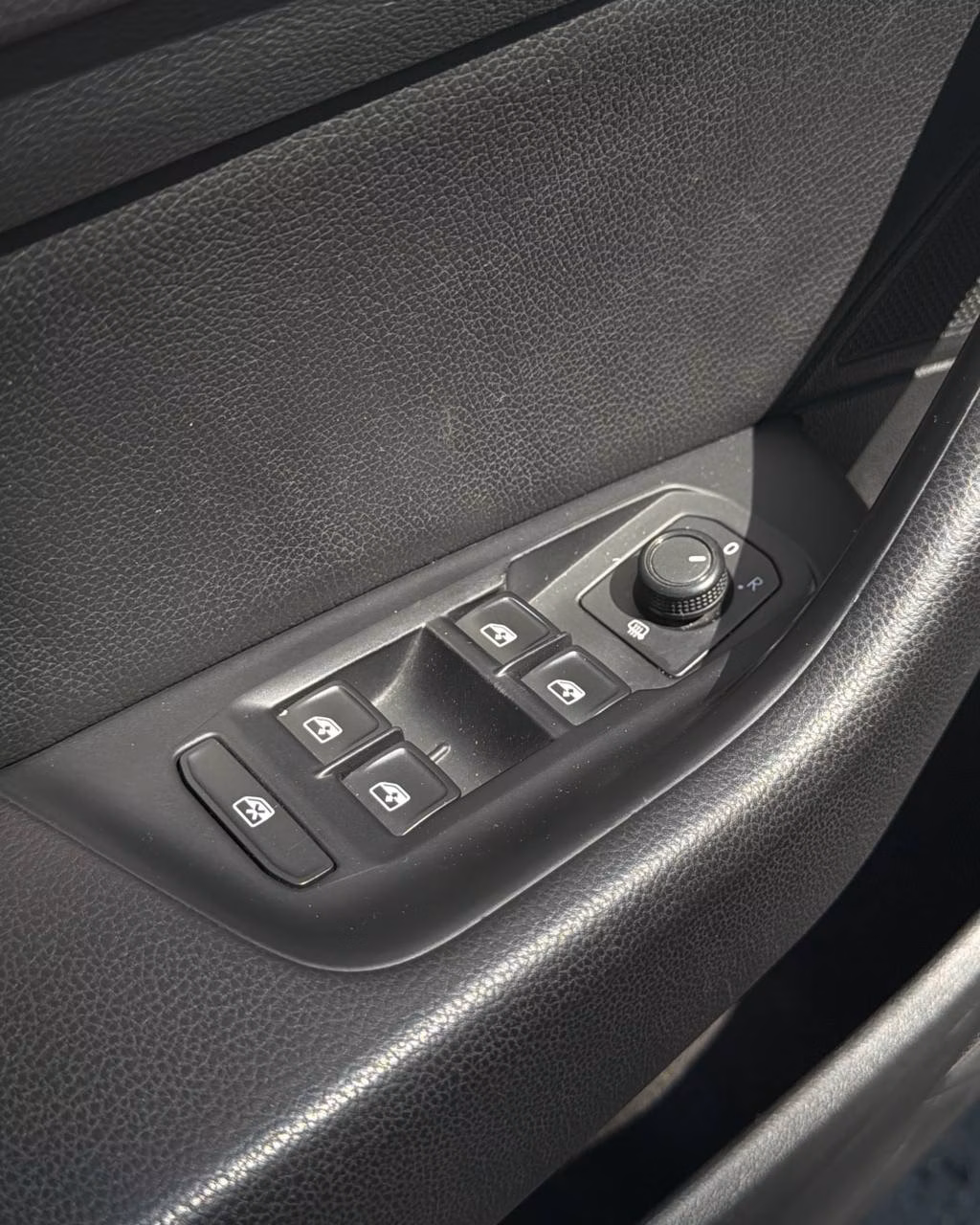 Volkswagen Passat фото 9