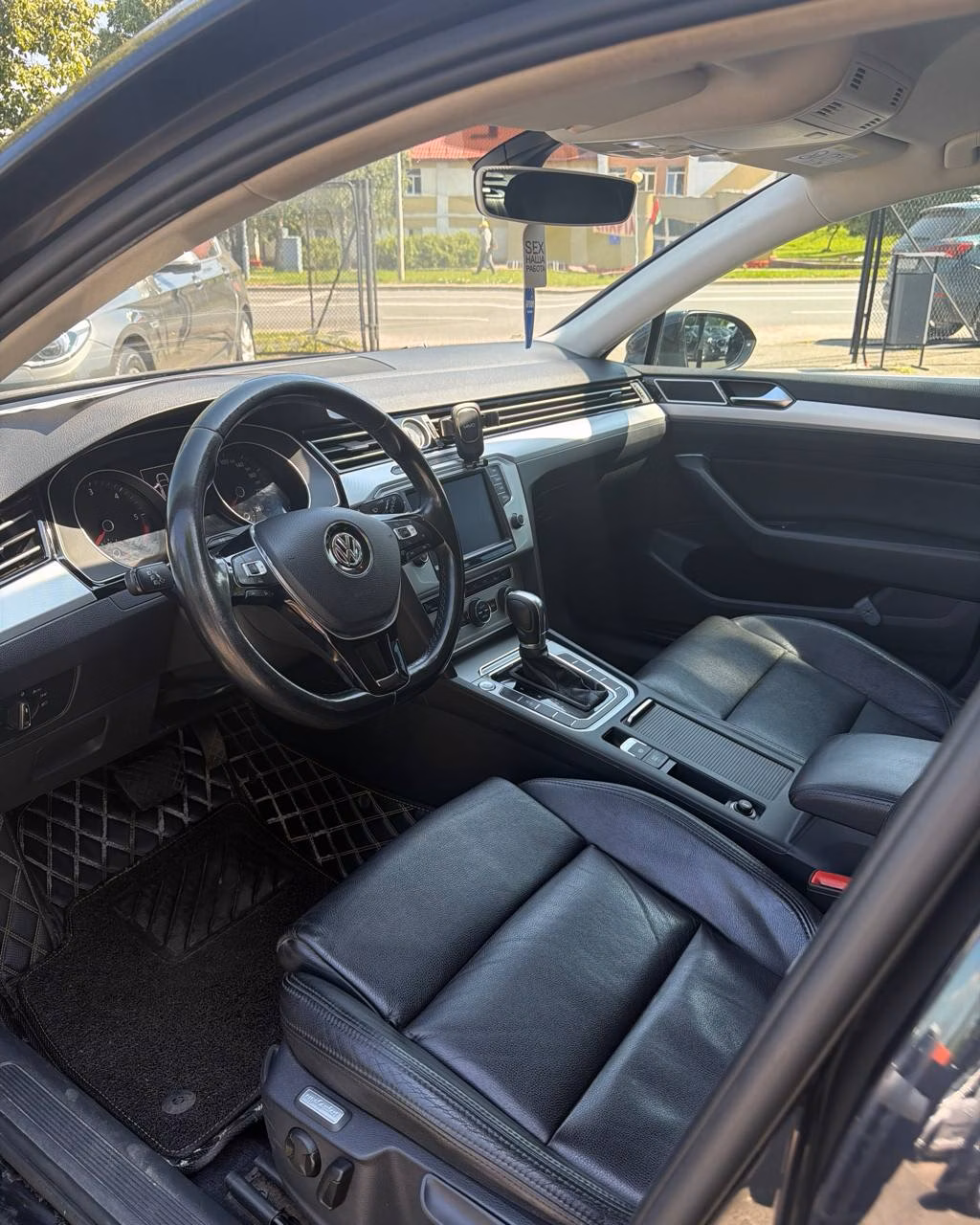 Volkswagen Passat фото 11