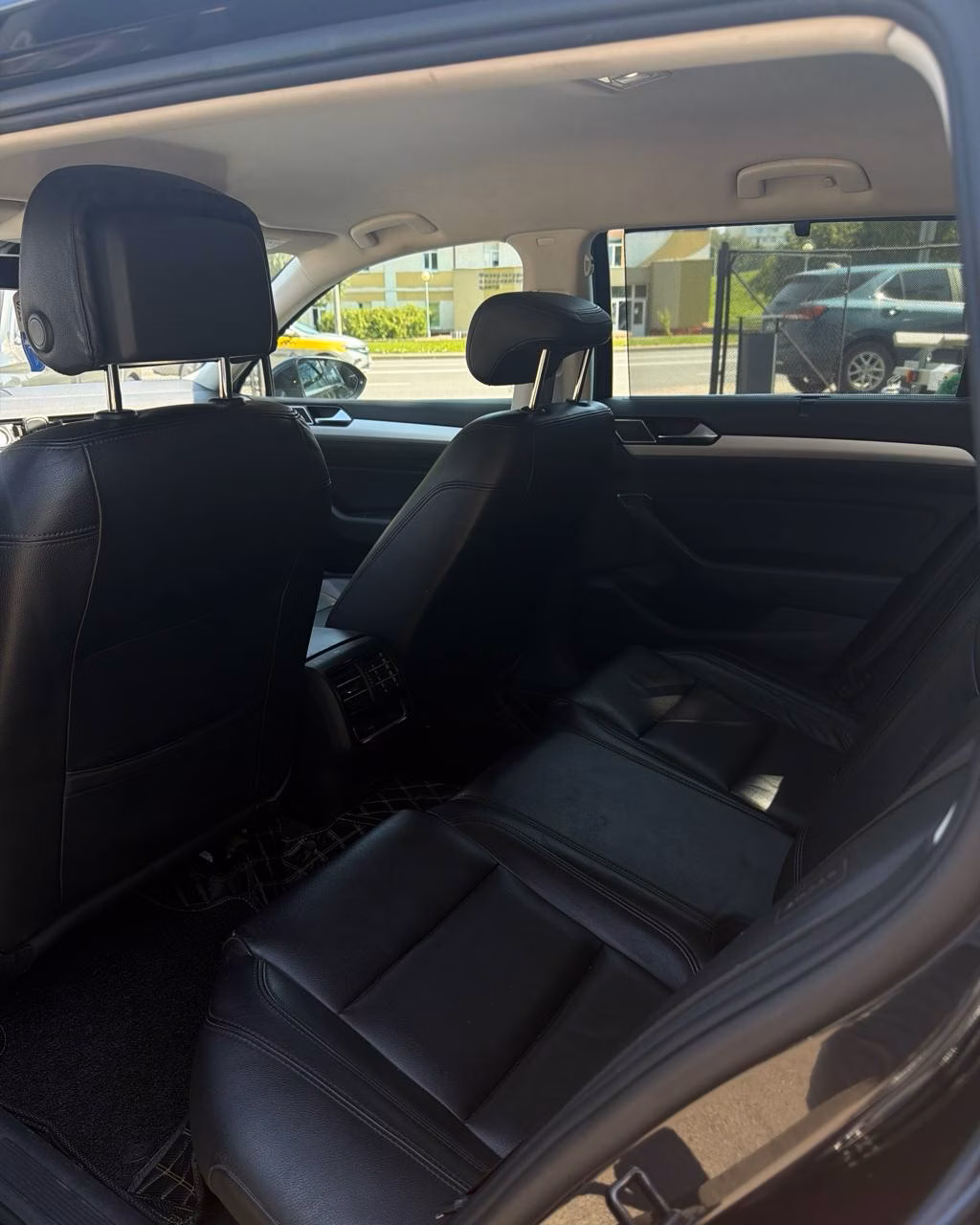 Volkswagen Passat фото 15