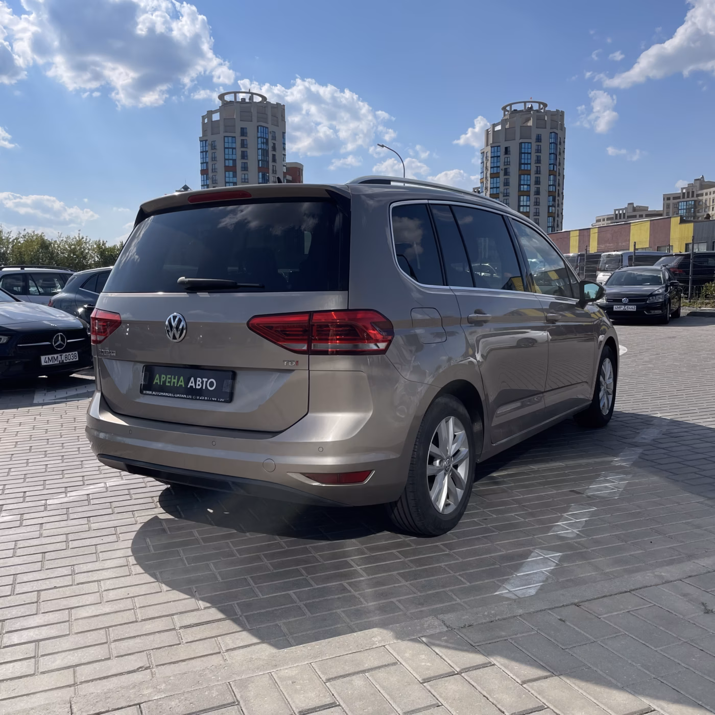 Volkswagen Touran фото 4