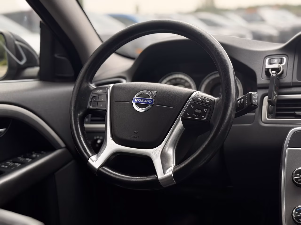 Volvo V70 фото 9
