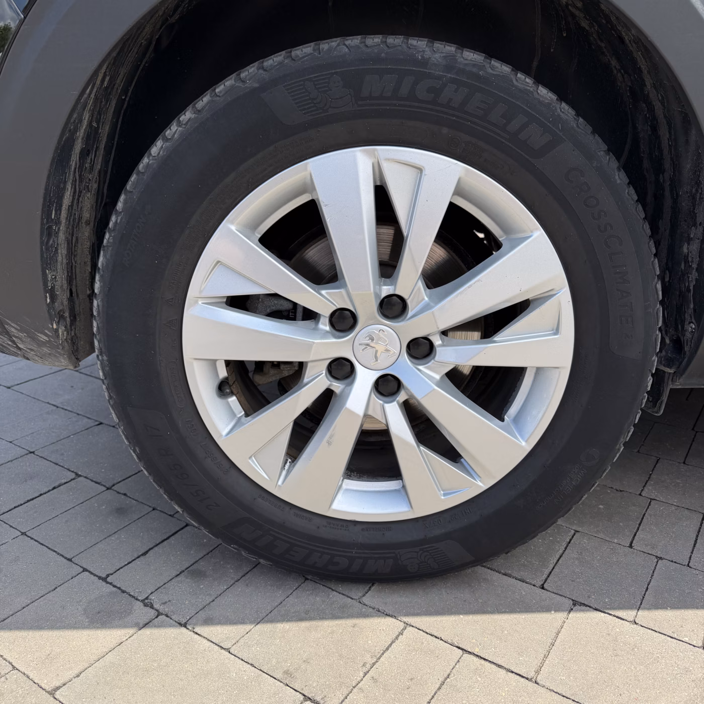 Peugeot 5008 фото 7