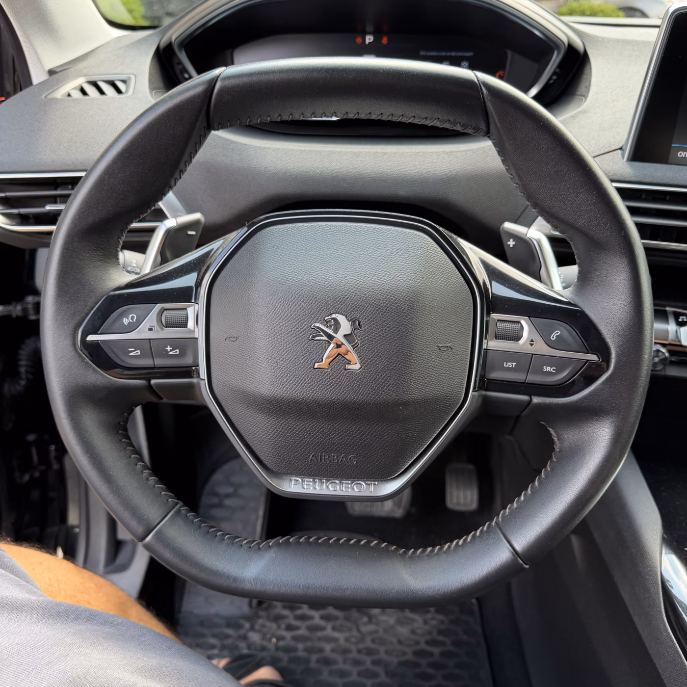 Peugeot 5008 фото 17