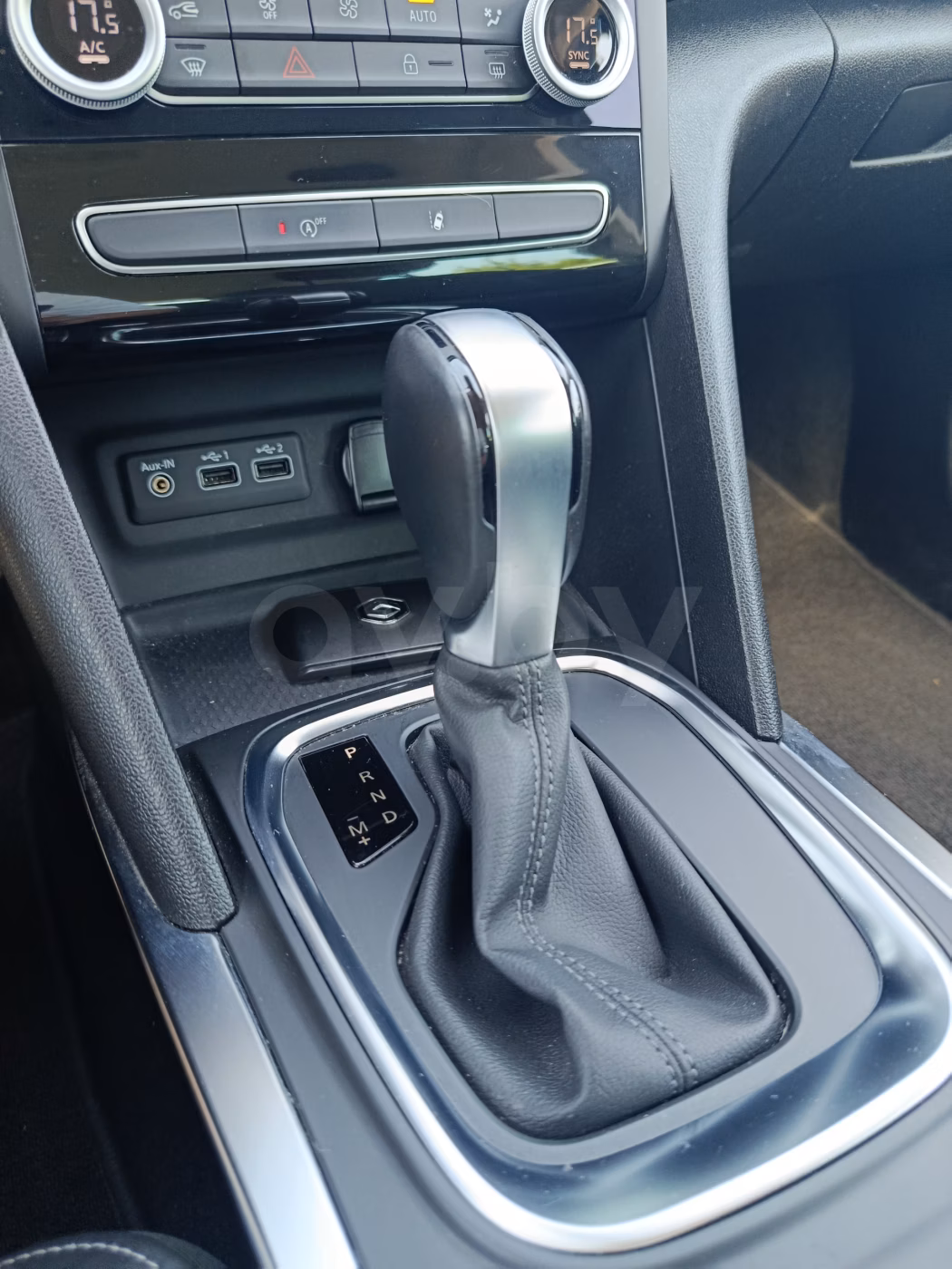 Renault Megane фото 7