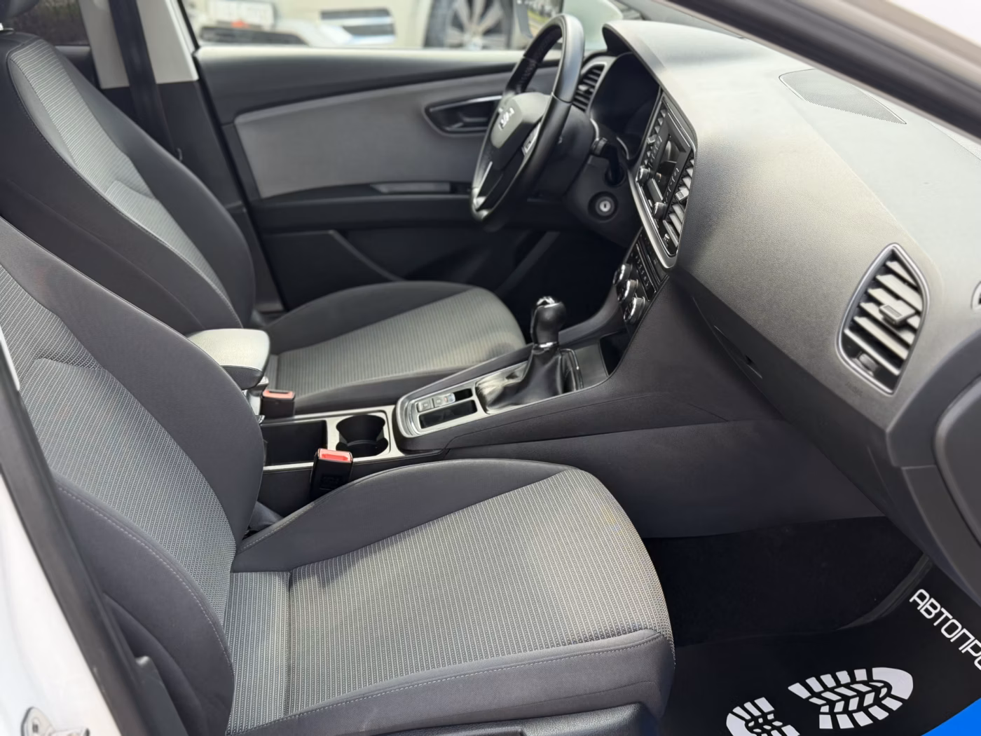 SEAT Leon фото 15