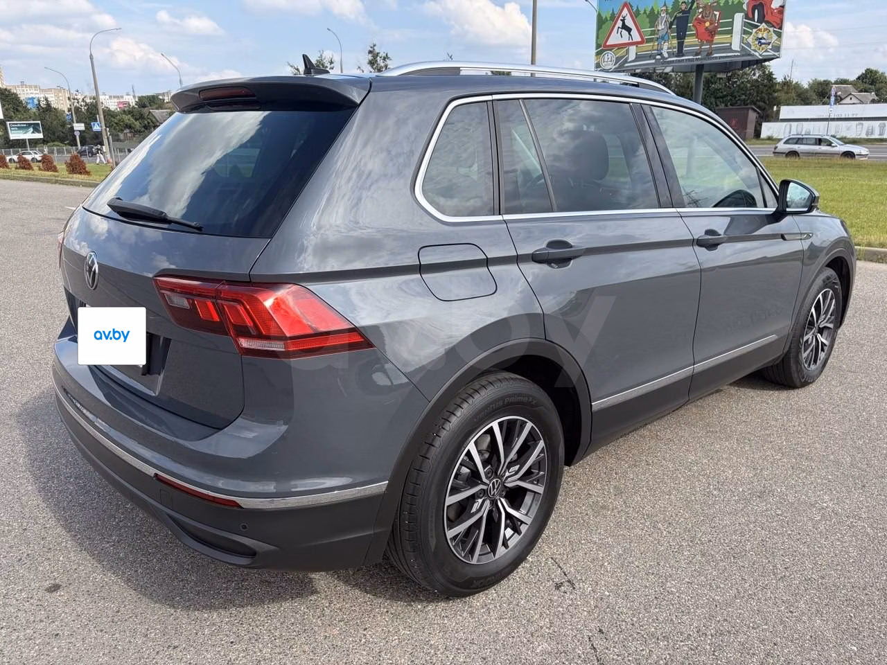 Volkswagen Tiguan фото 12