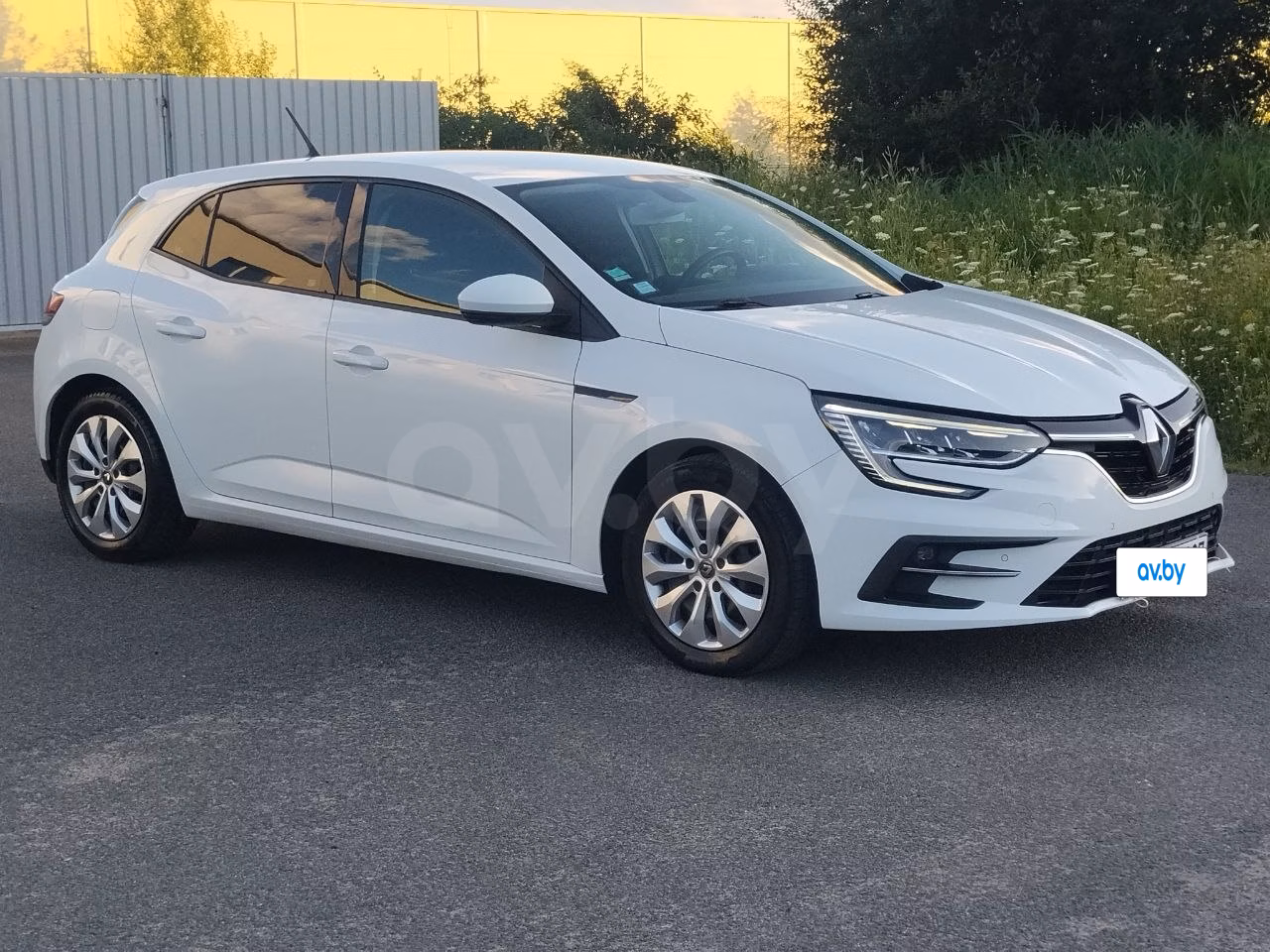 Renault Megane фото 2