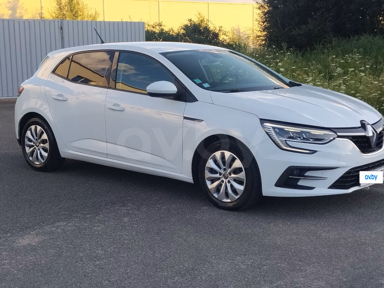 Renault Megane фото 8
