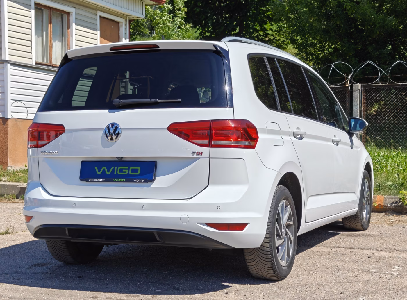 Volkswagen Touran фото 7