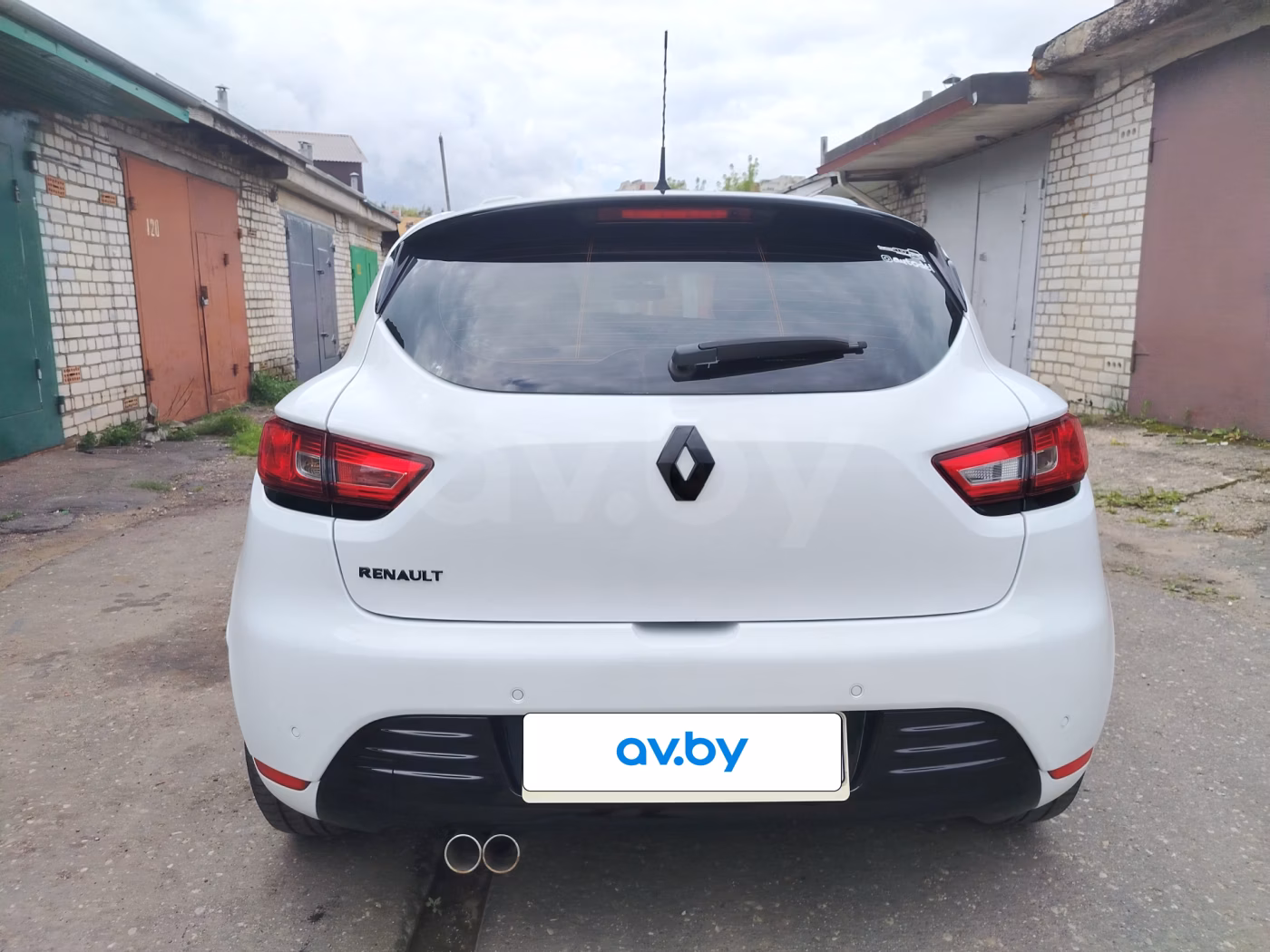 Renault Clio фото 2