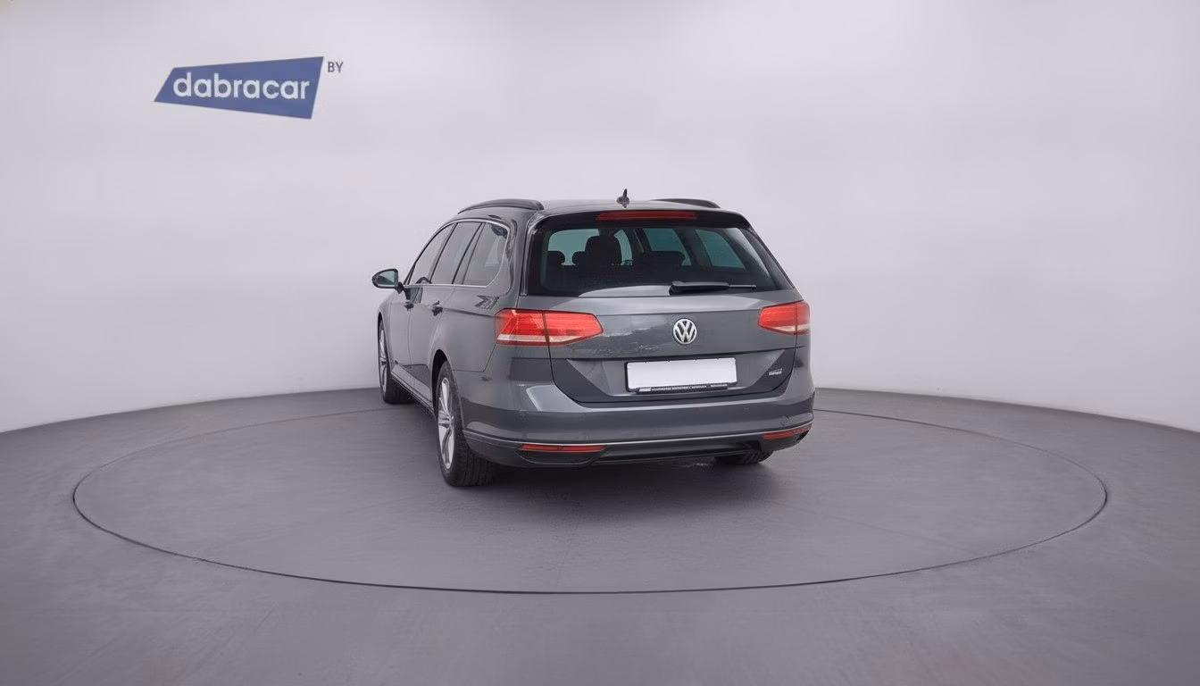 Volkswagen Passat фото 6