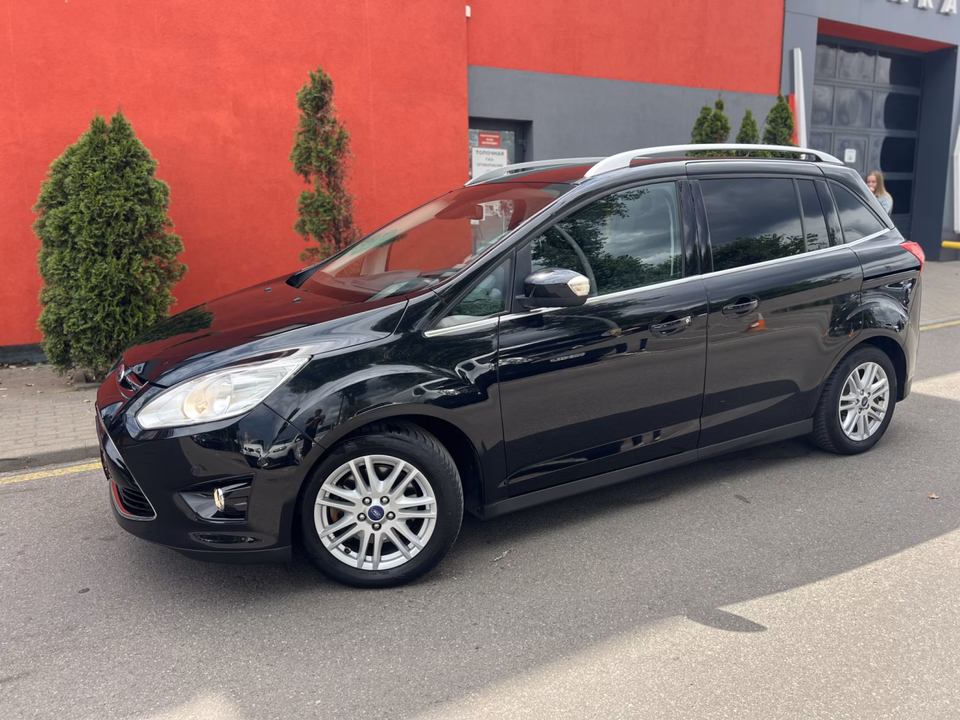 Ford Grand C-Max фото 3