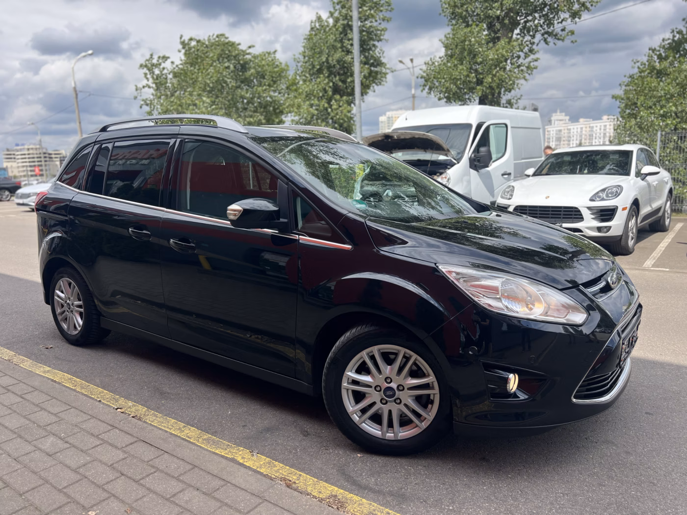 Ford Grand C-Max фото 4