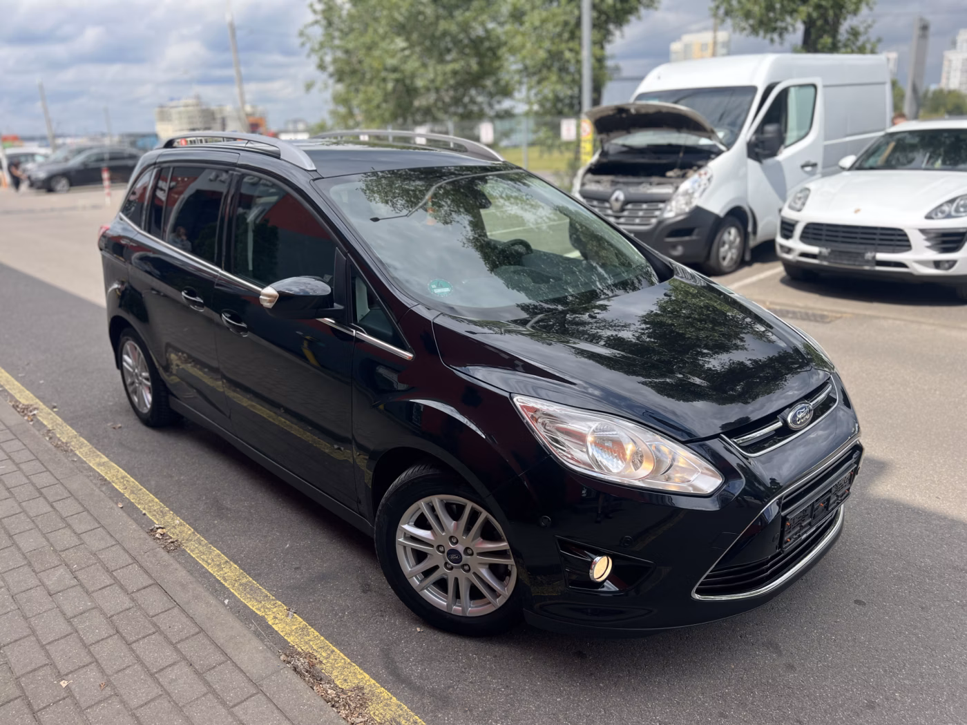 Ford Grand C-Max фото 5