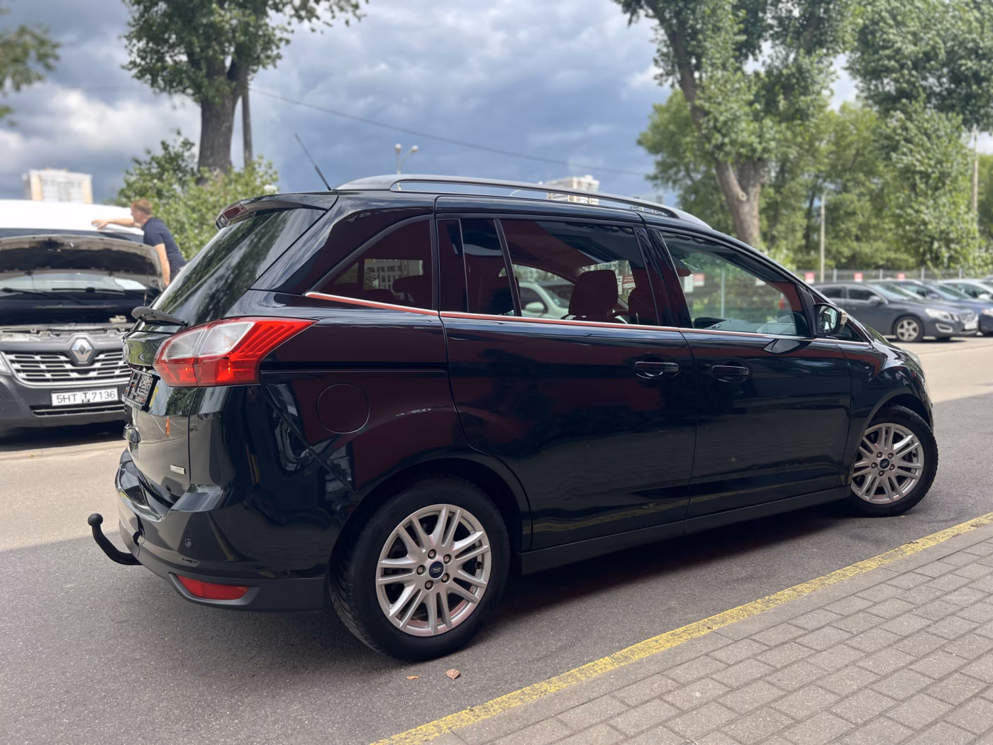 Ford Grand C-Max фото 7