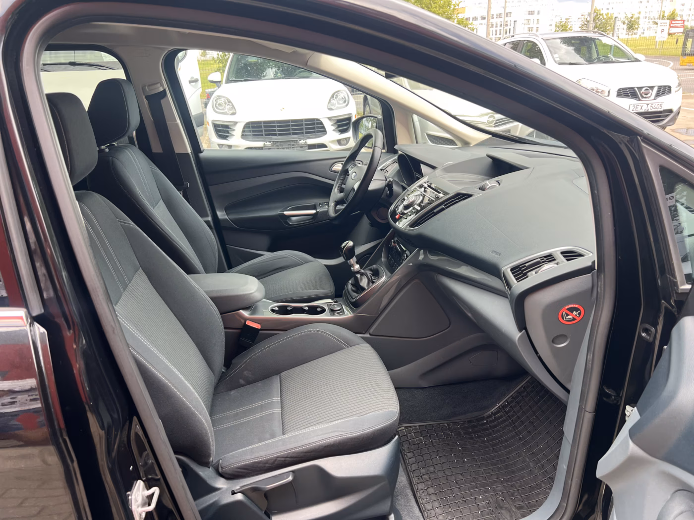 Ford Grand C-Max фото 16