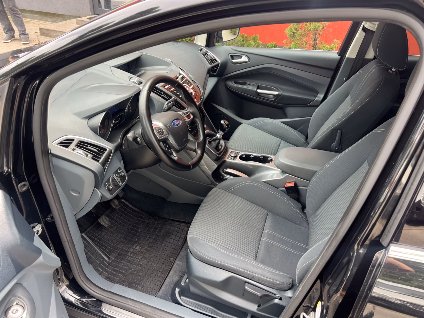 Ford Grand C-Max фото 20