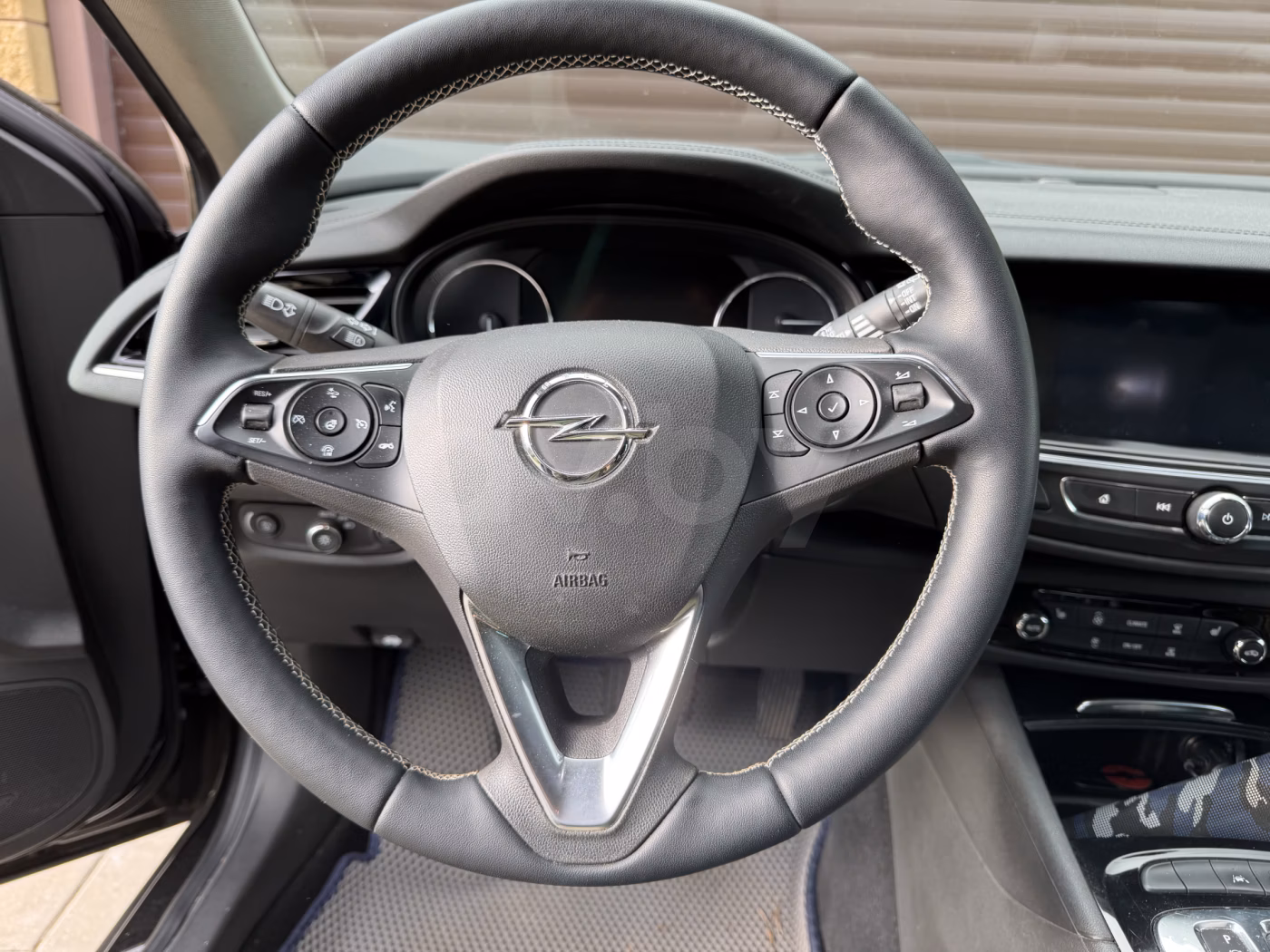 Opel Insignia фото 6