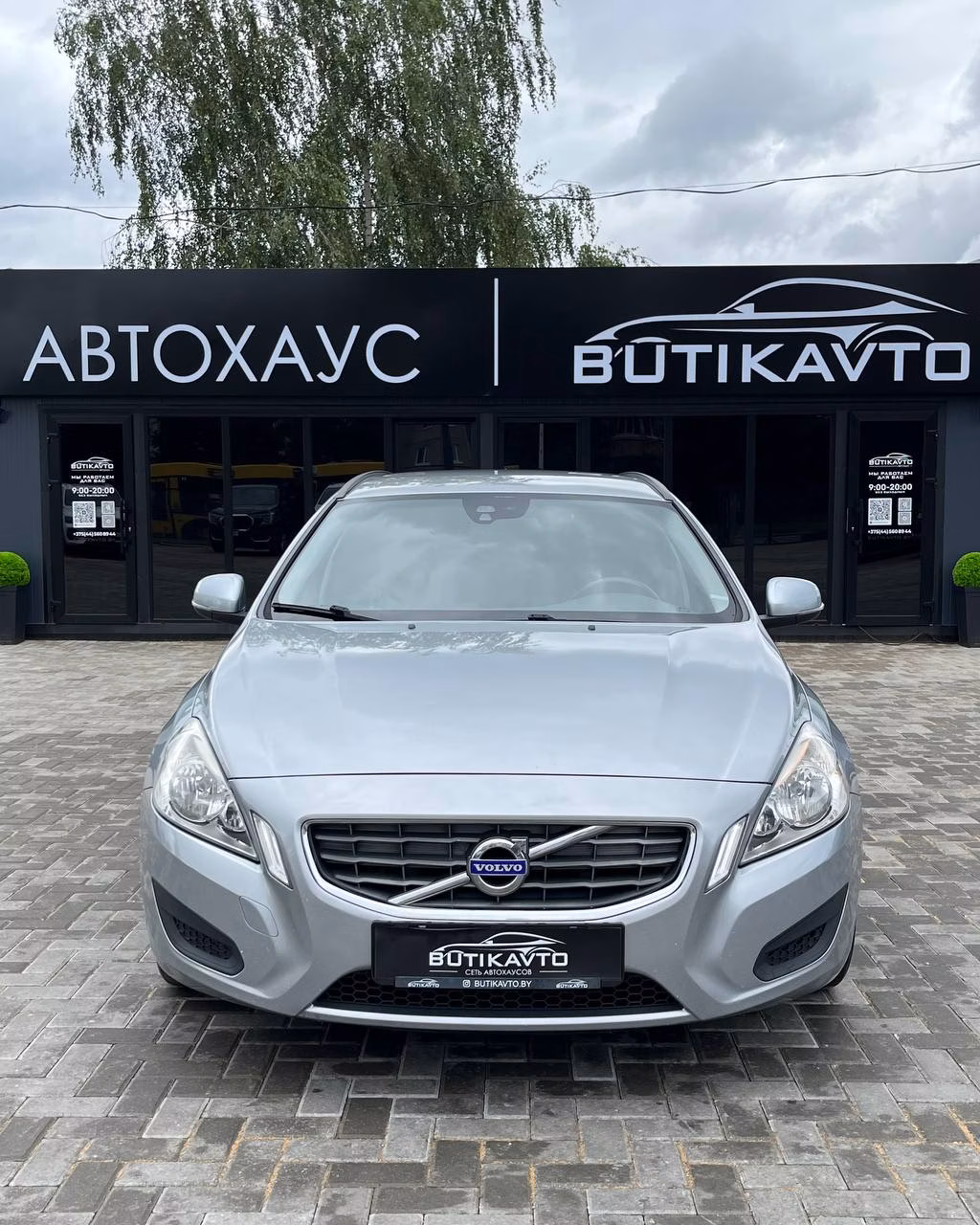 Volvo V60 фото 2