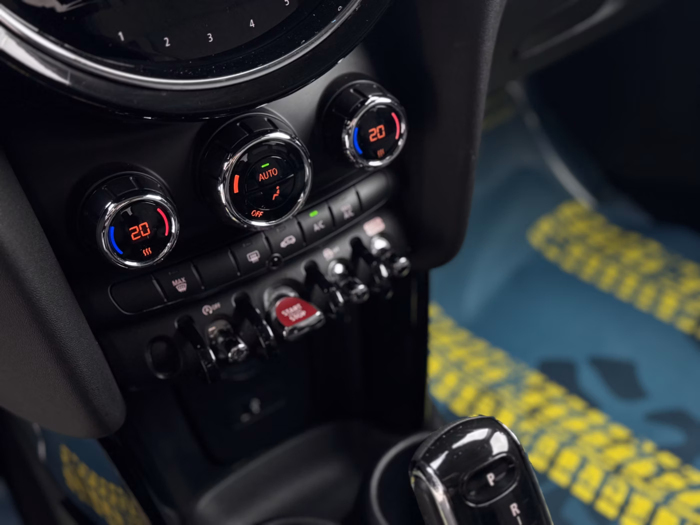 MINI Hatch фото 12