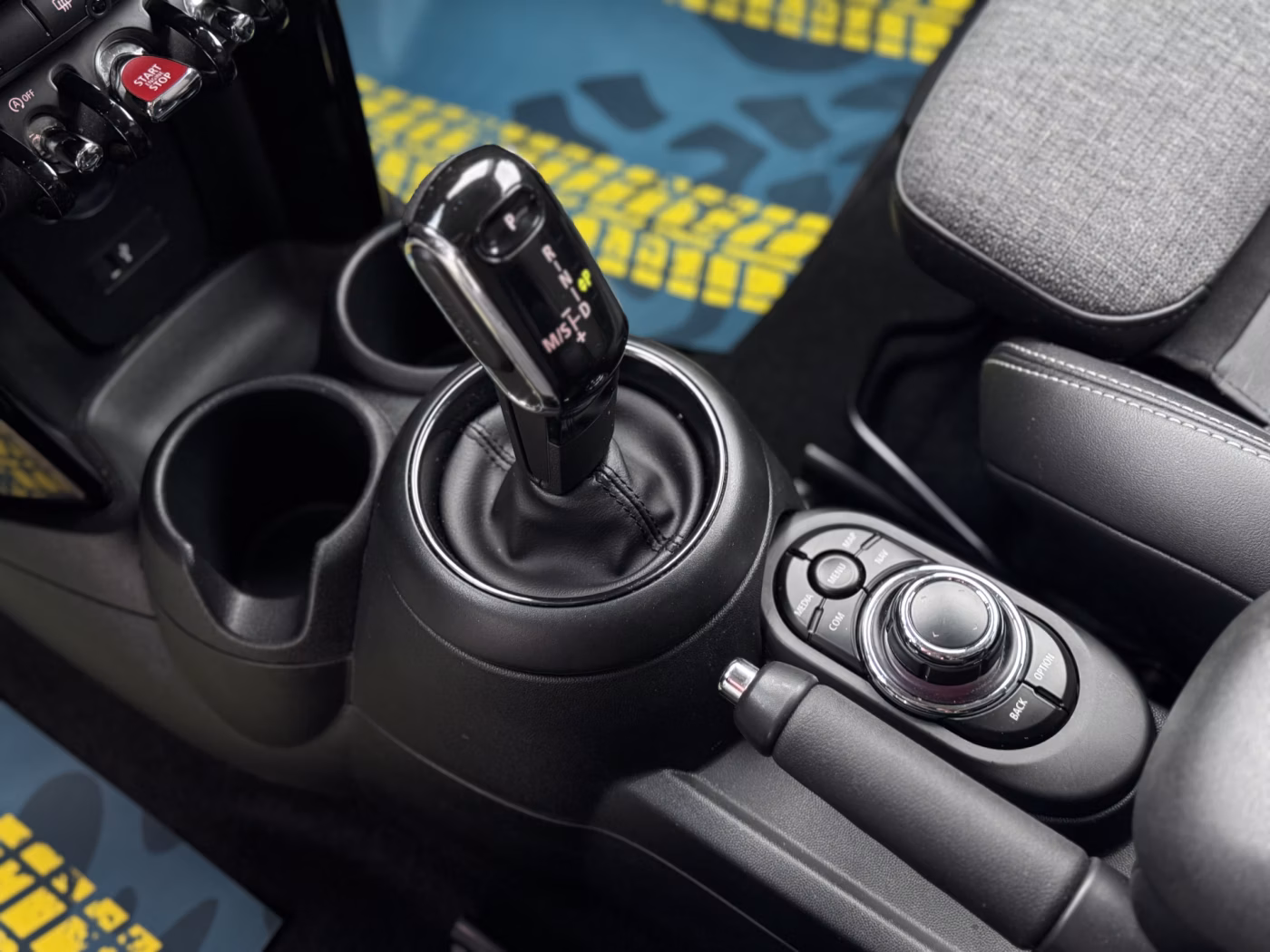 MINI Hatch фото 13