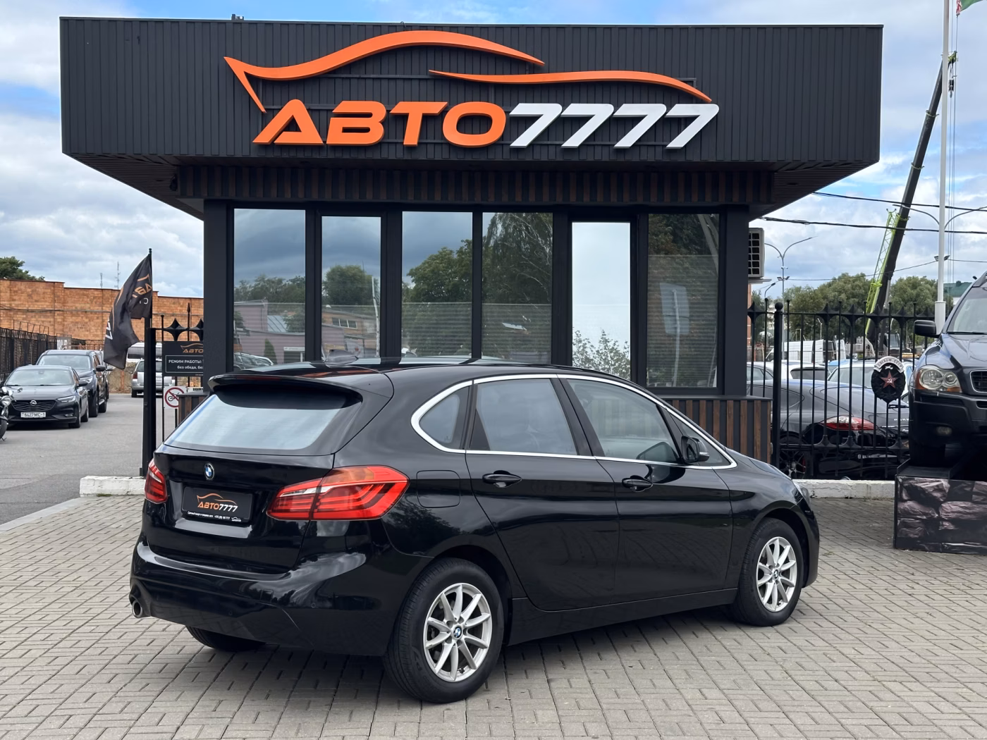 BMW 2 серия Active Tourer фото 2