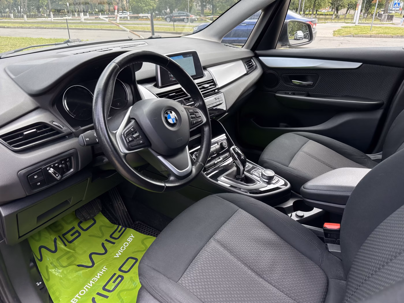 BMW 2 серия Active Tourer фото 7