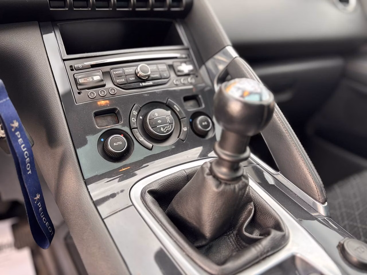 Peugeot 3008 фото 9