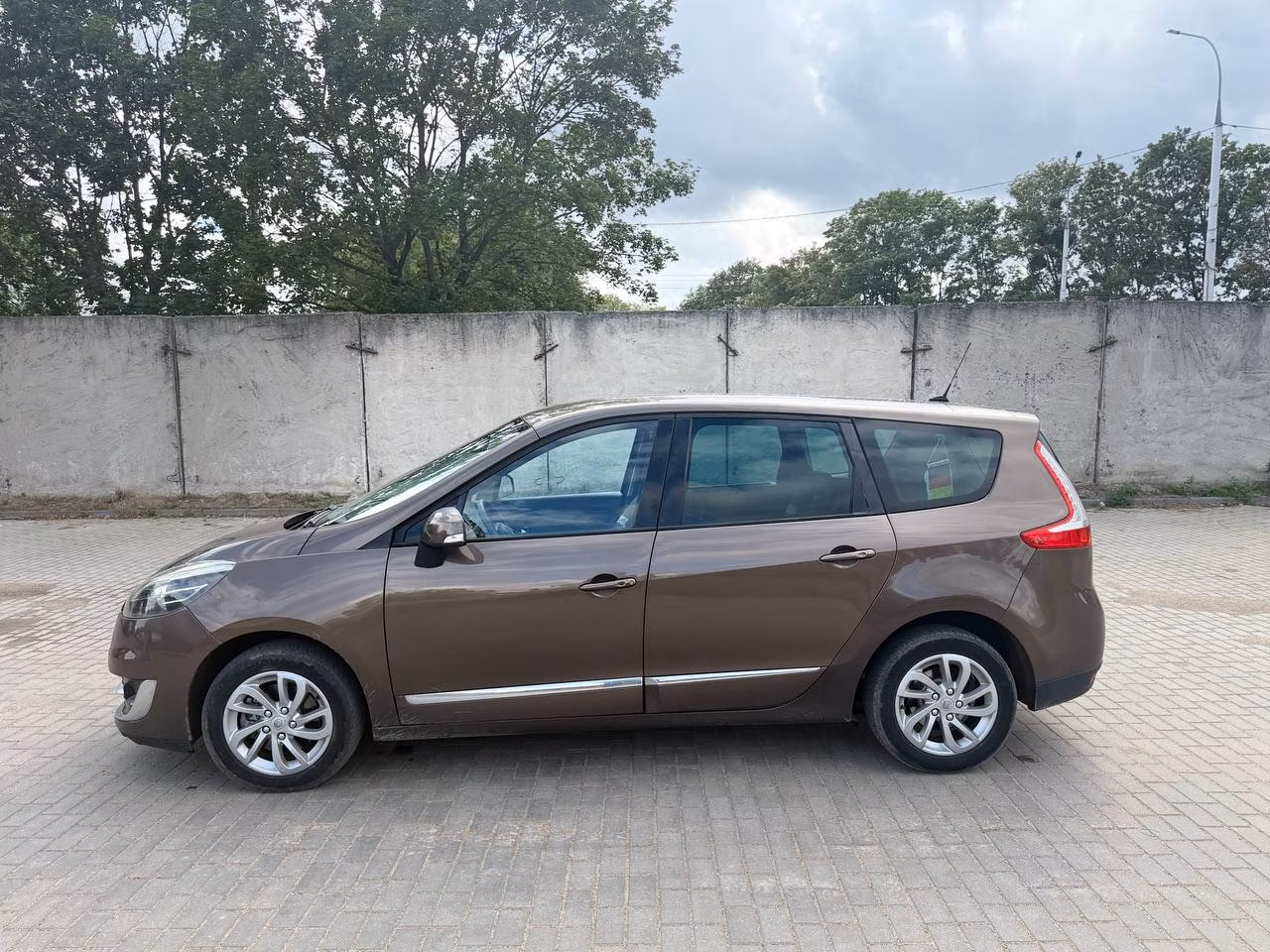 Renault Grand Scenic фото 4