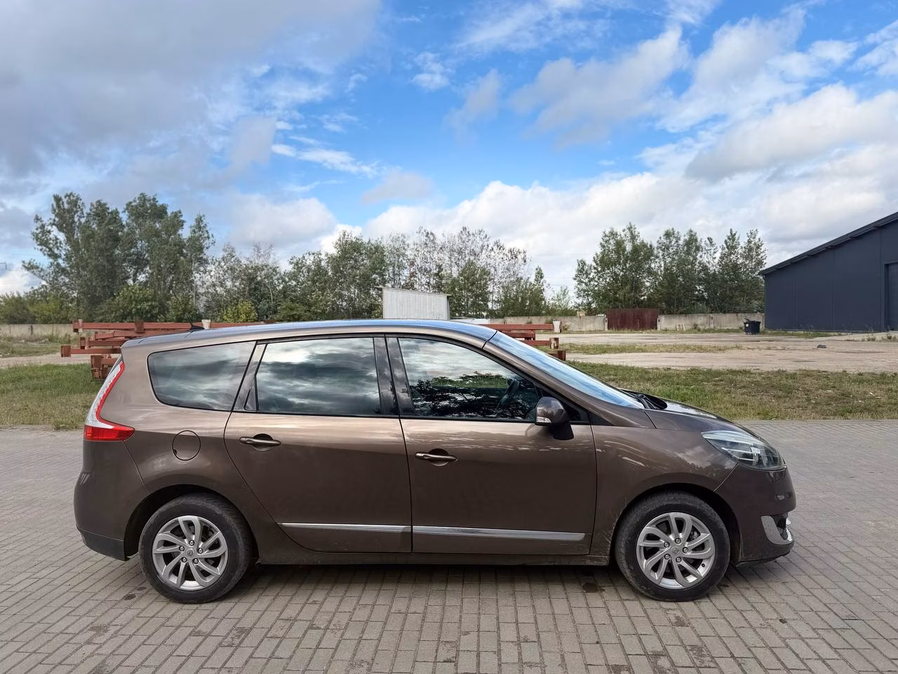 Renault Grand Scenic фото 5