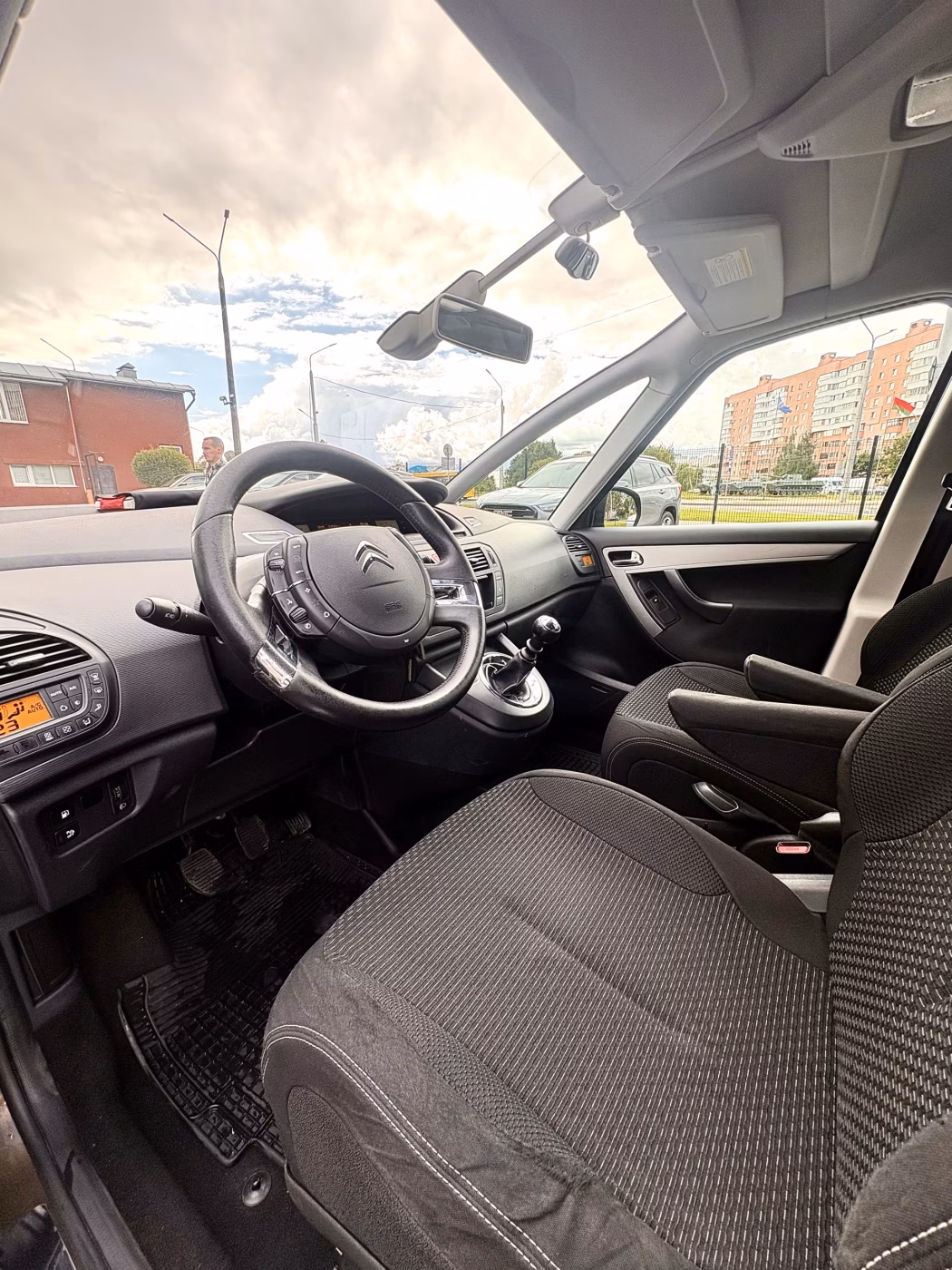 Citroen C4 Grand Picasso фото 9