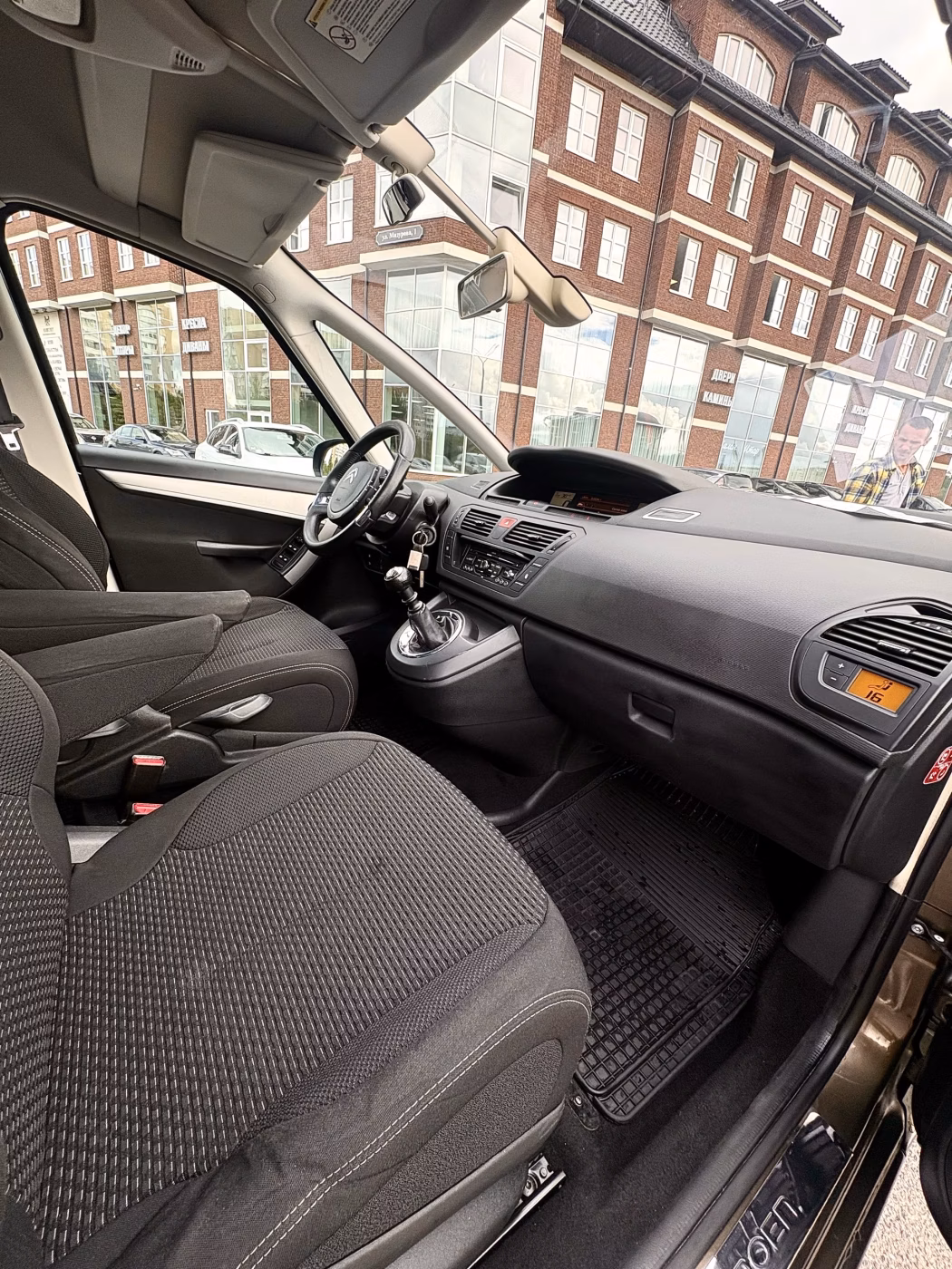 Citroen C4 Grand Picasso фото 11