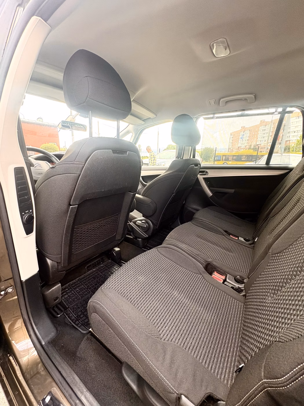 Citroen C4 Grand Picasso фото 12