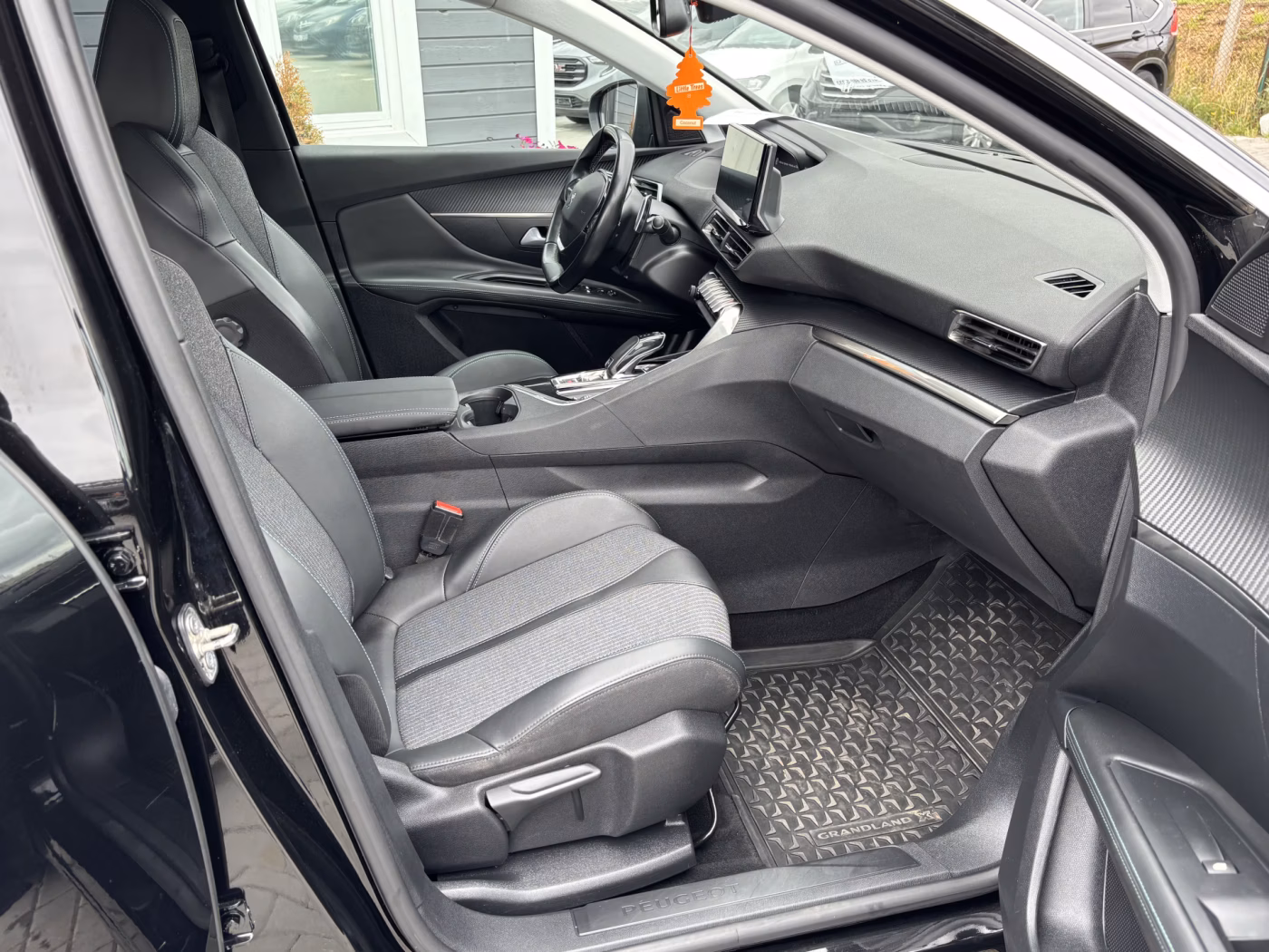 Peugeot 3008 фото 19