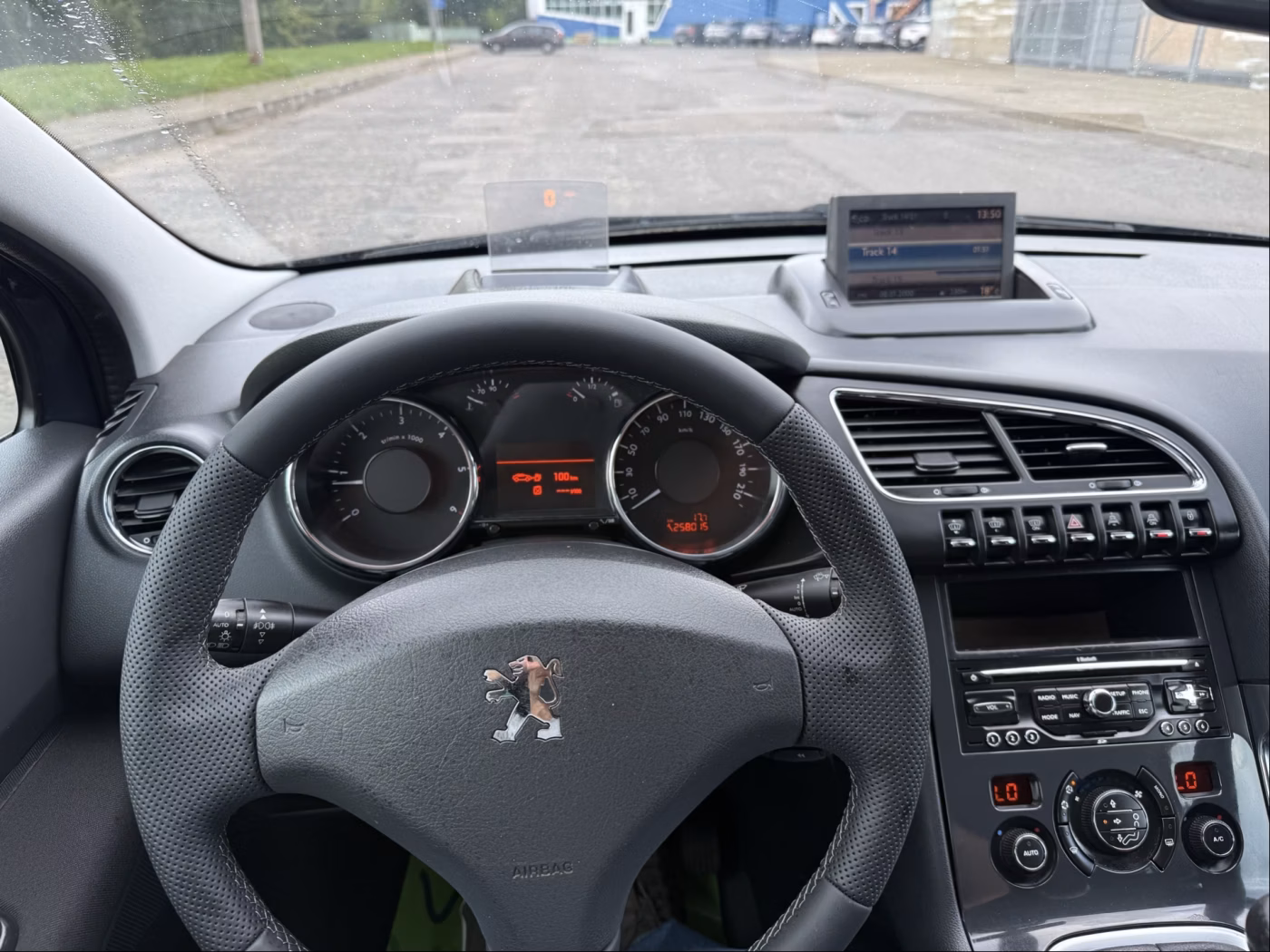 Peugeot 3008 фото 2