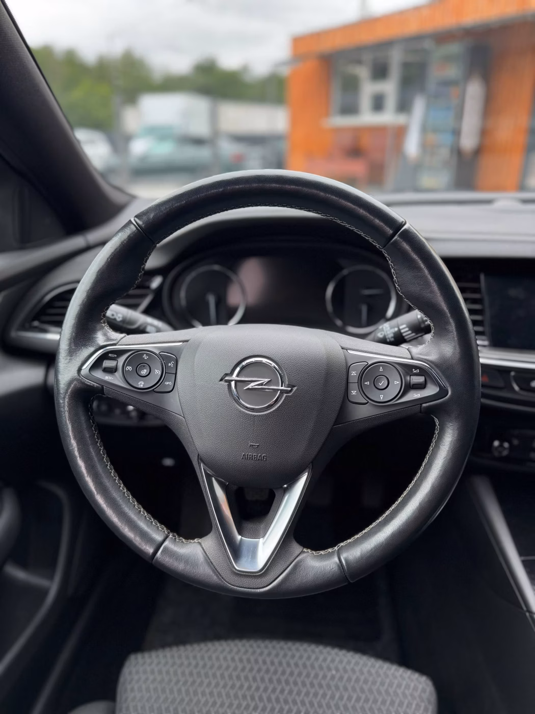 Opel Insignia фото 9