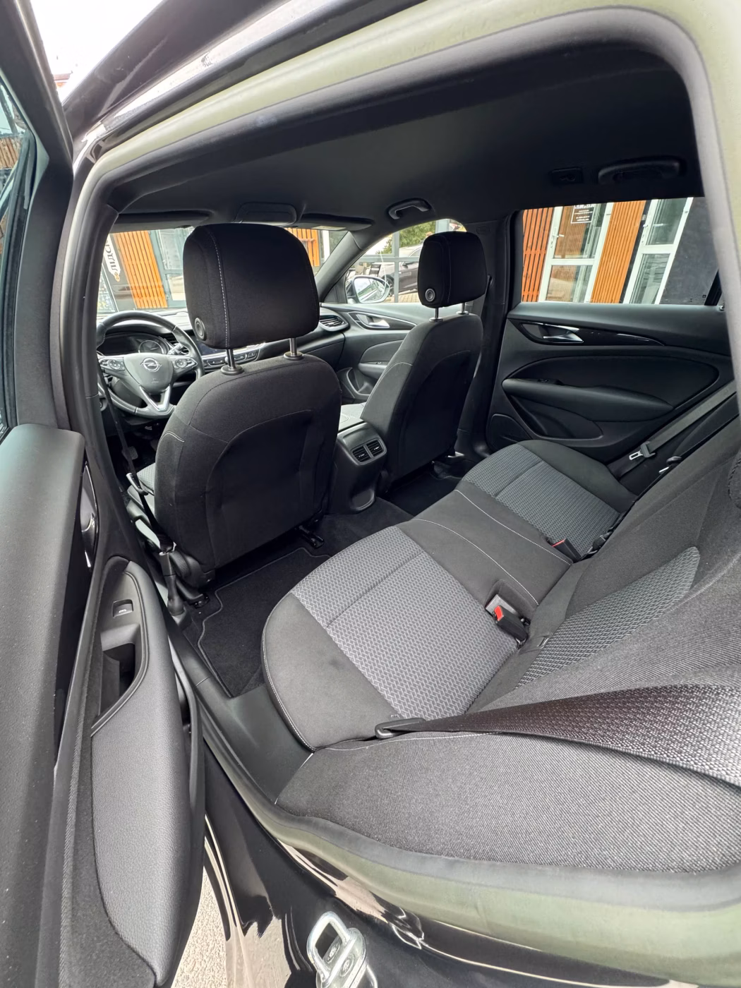 Opel Insignia фото 14