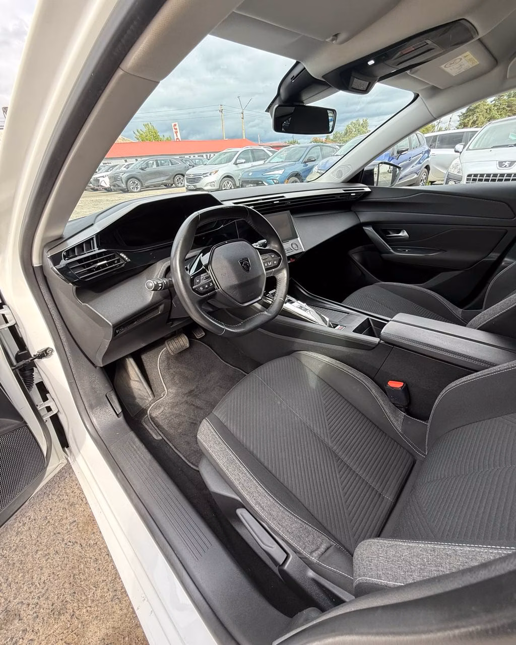 Peugeot 308 фото 10