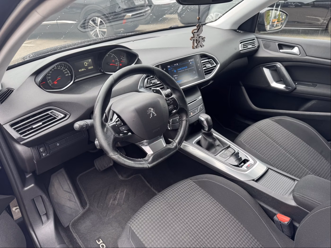 Peugeot 308 фото 14