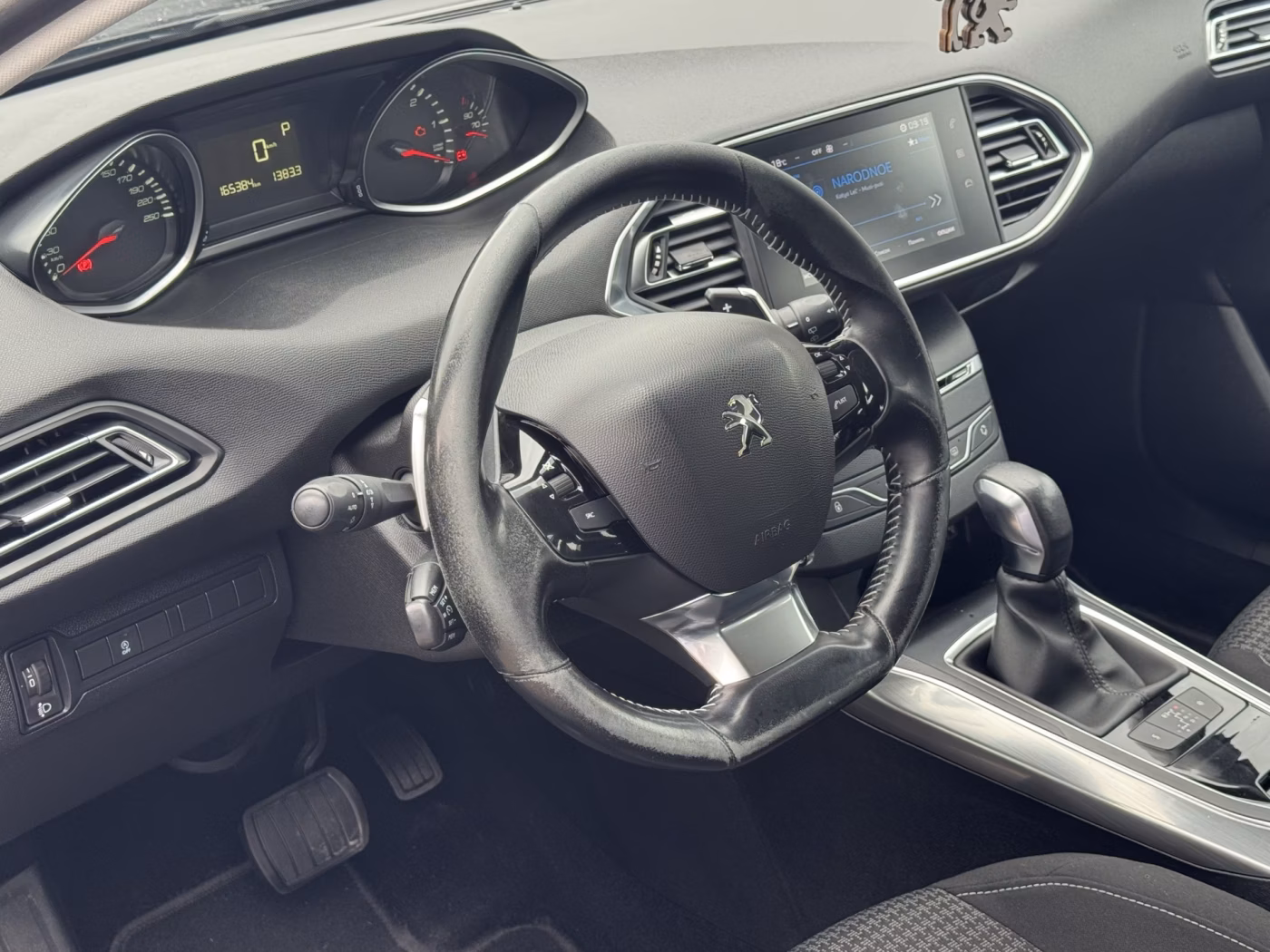 Peugeot 308 фото 16