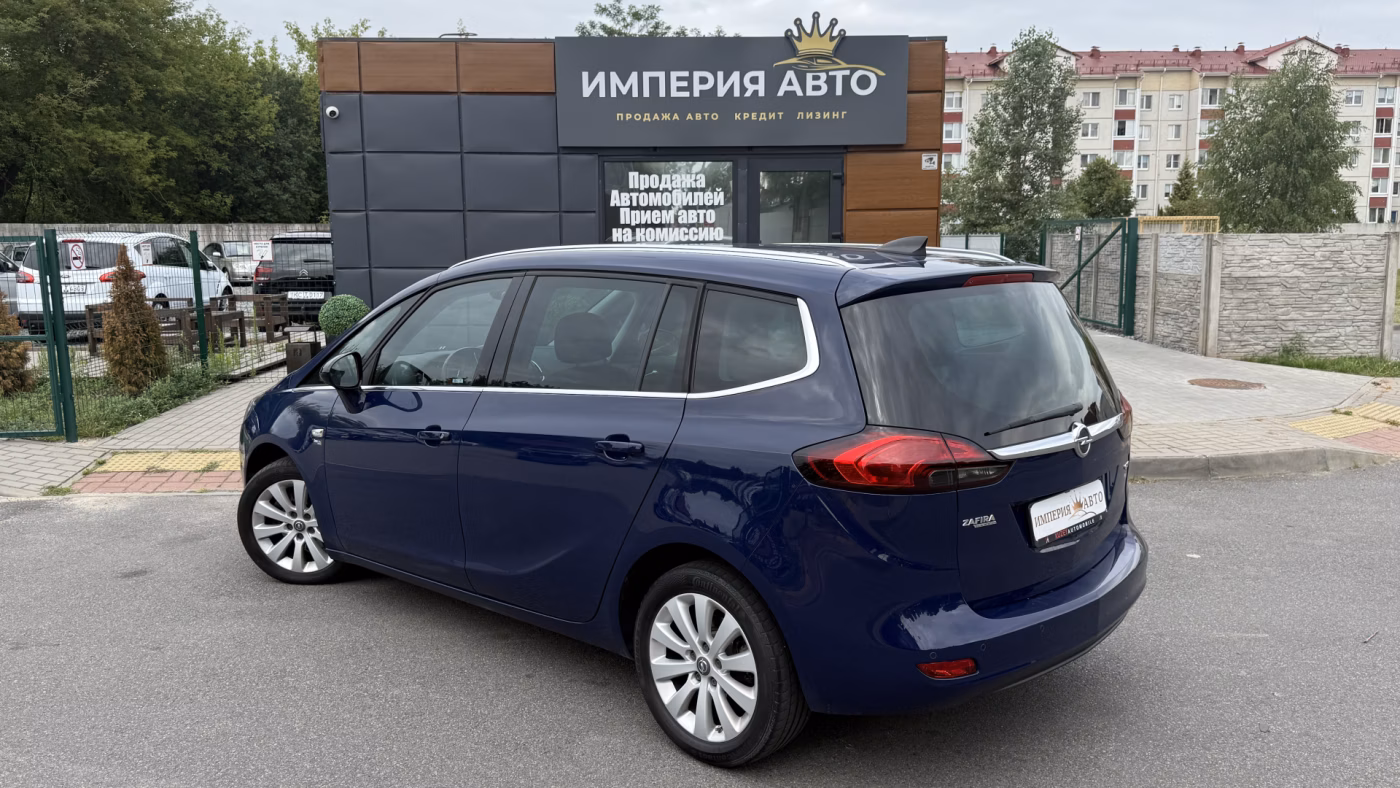 Opel Zafira фото 6