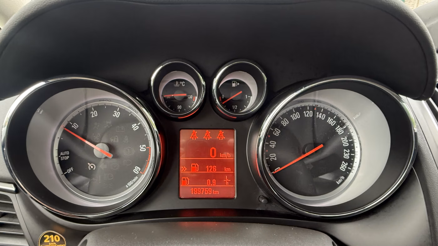 Opel Zafira фото 11