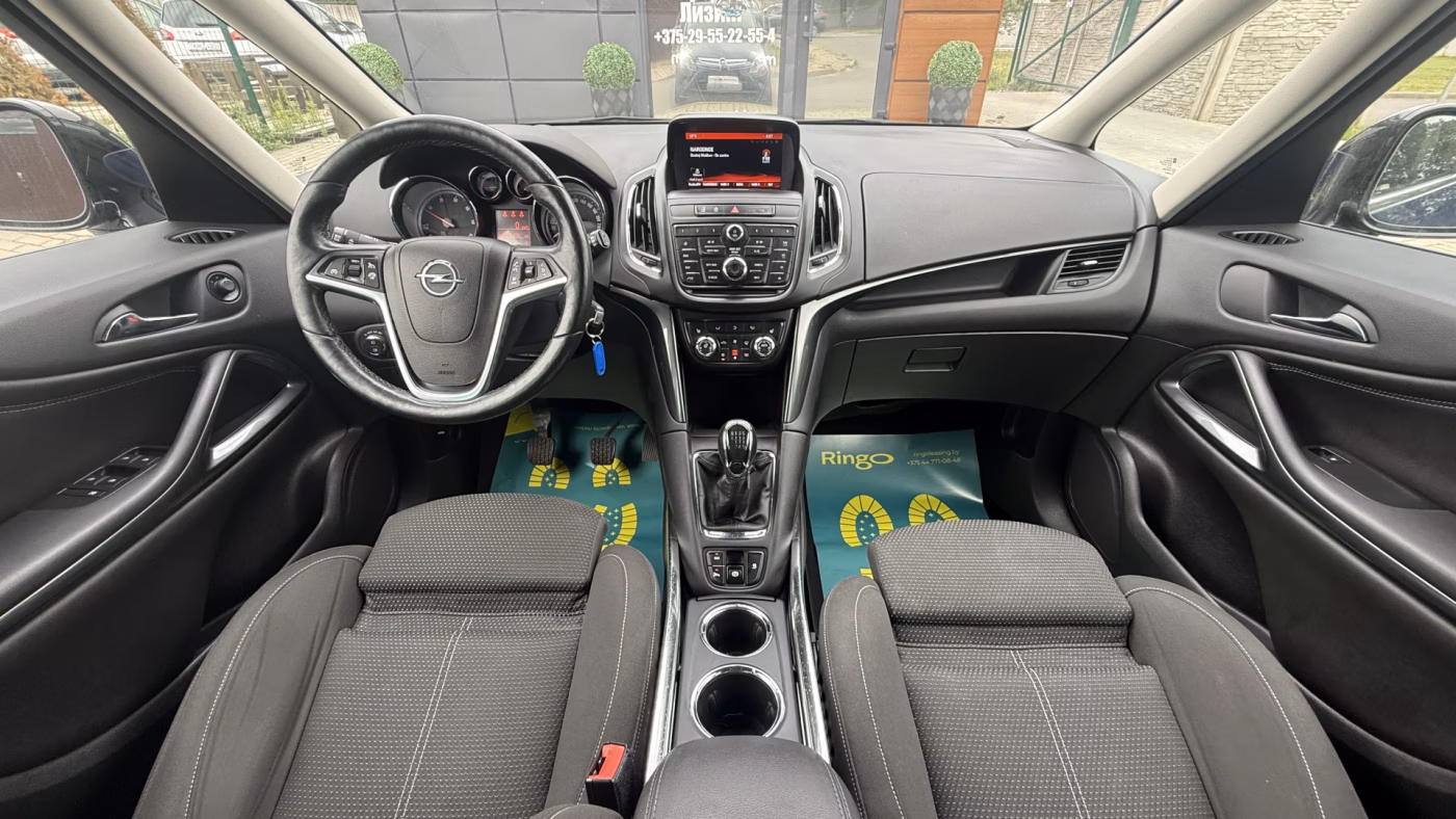 Opel Zafira фото 20