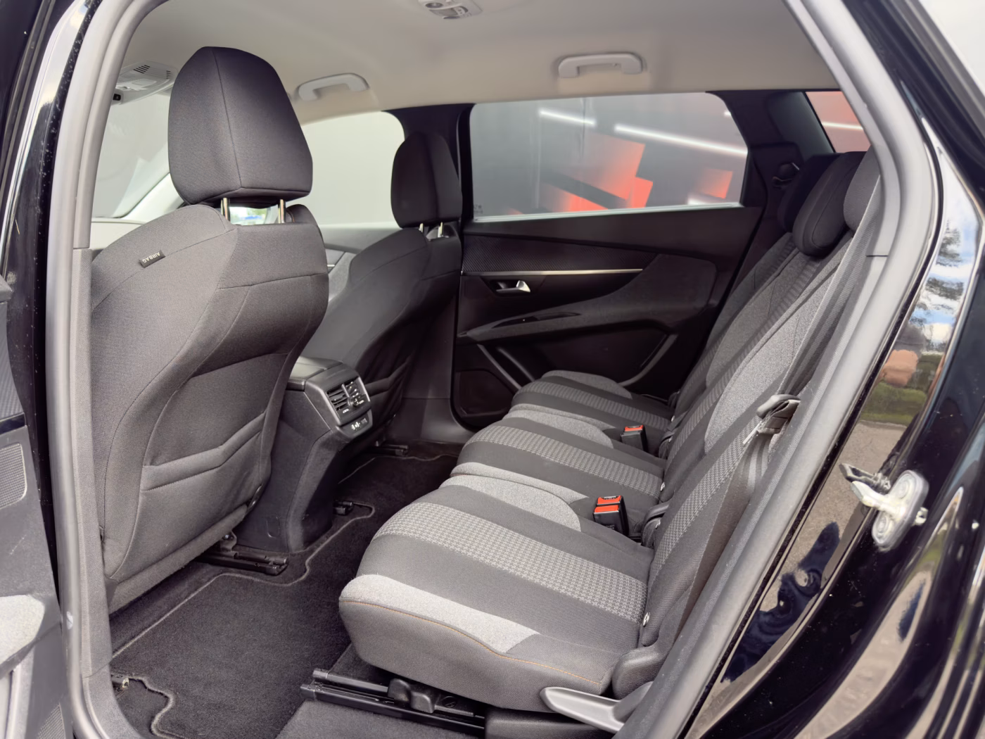 Peugeot 5008 фото 19