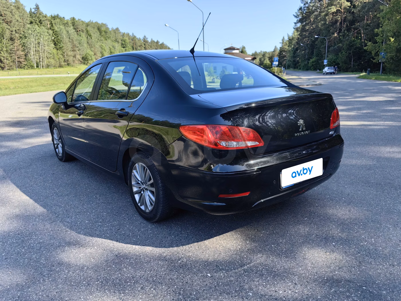 Peugeot 408 фото 8
