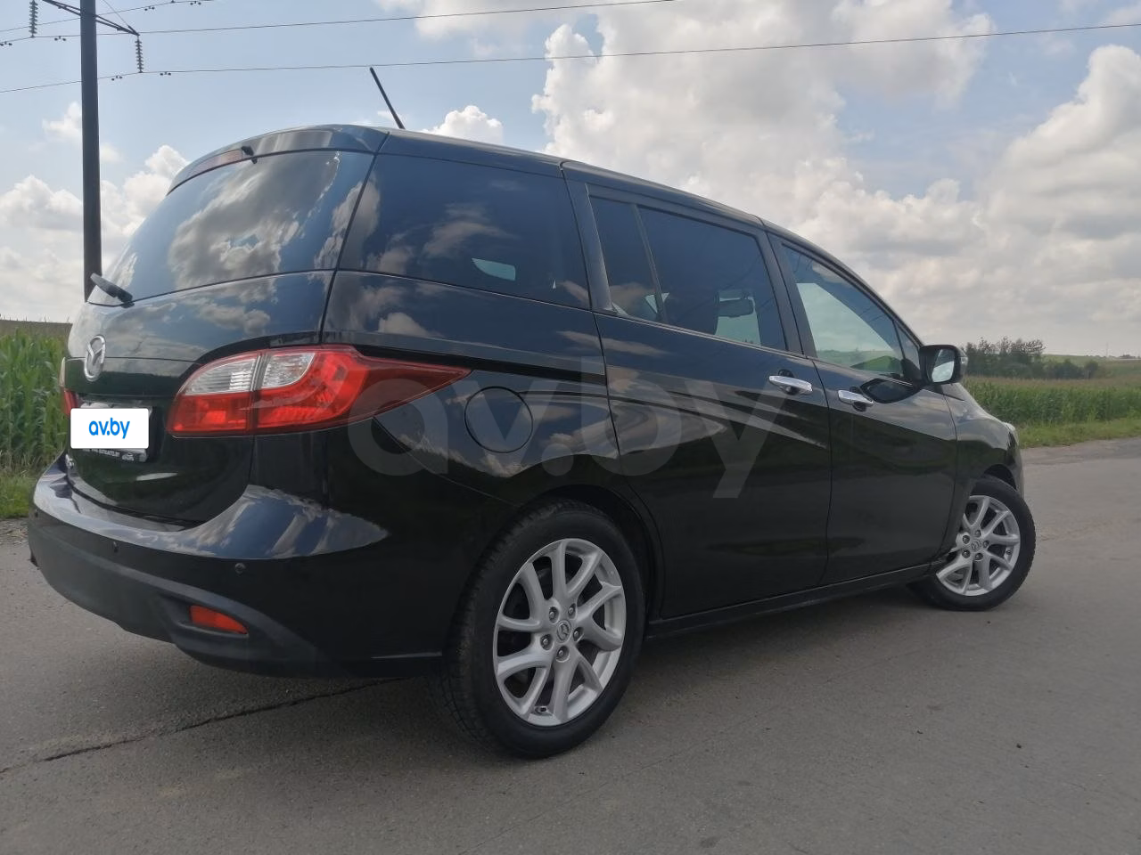 Mazda 5 фото 10