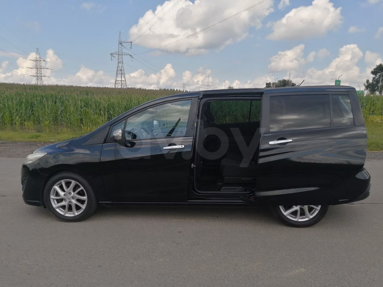 Mazda 5 фото 13
