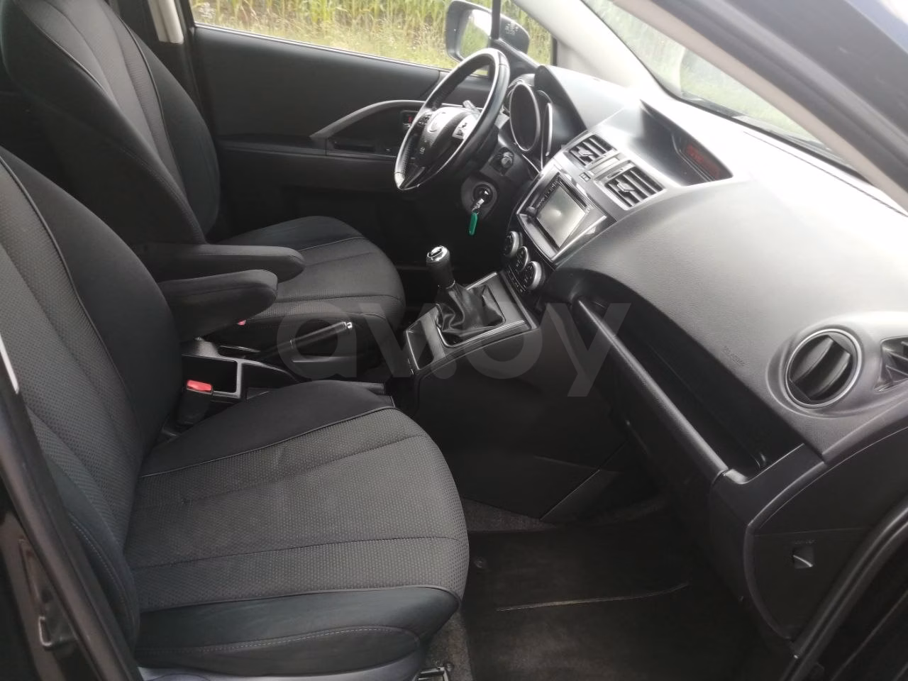 Mazda 5 фото 19